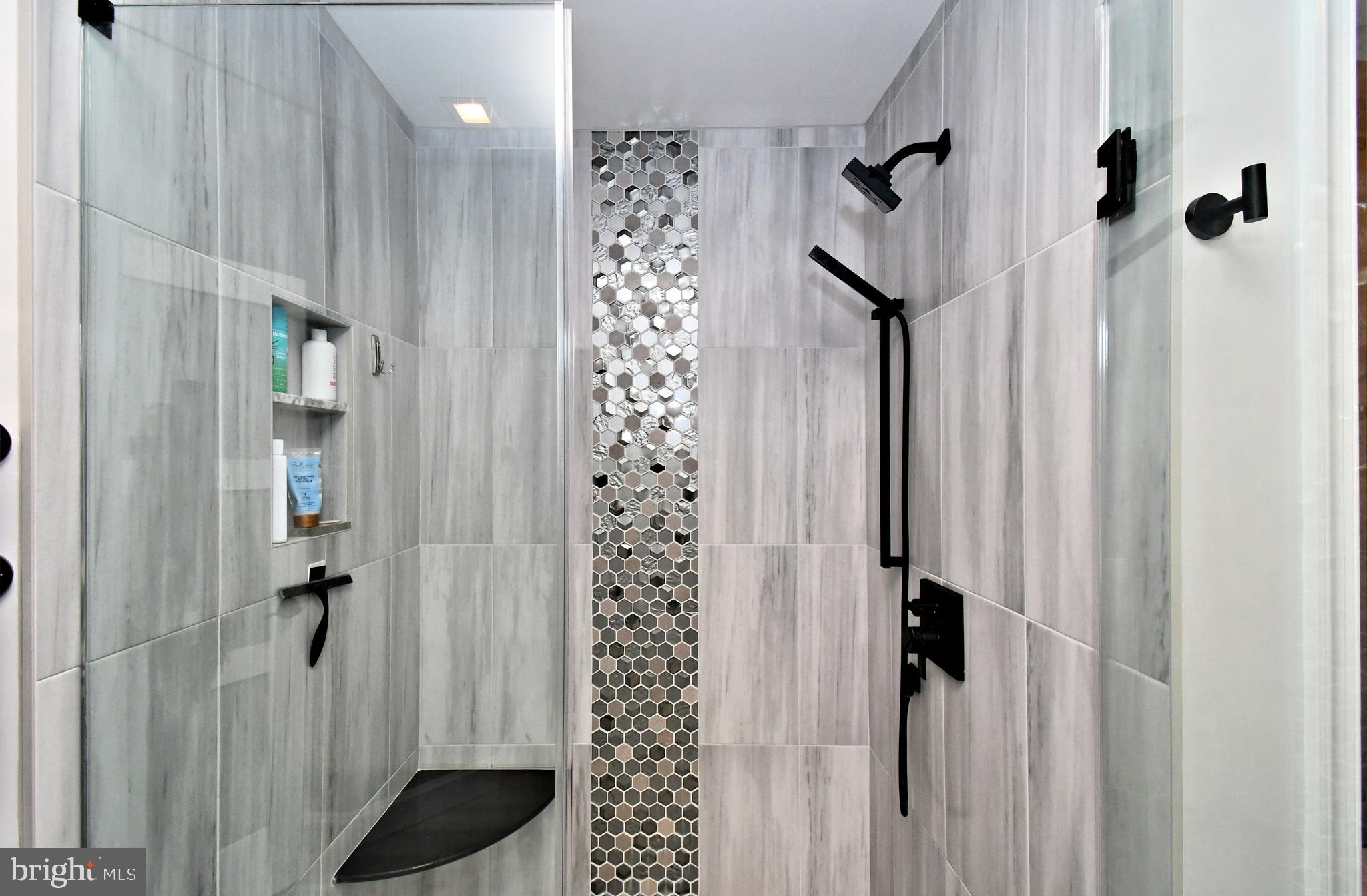 NORTHAMPTON CROSSG - Residential