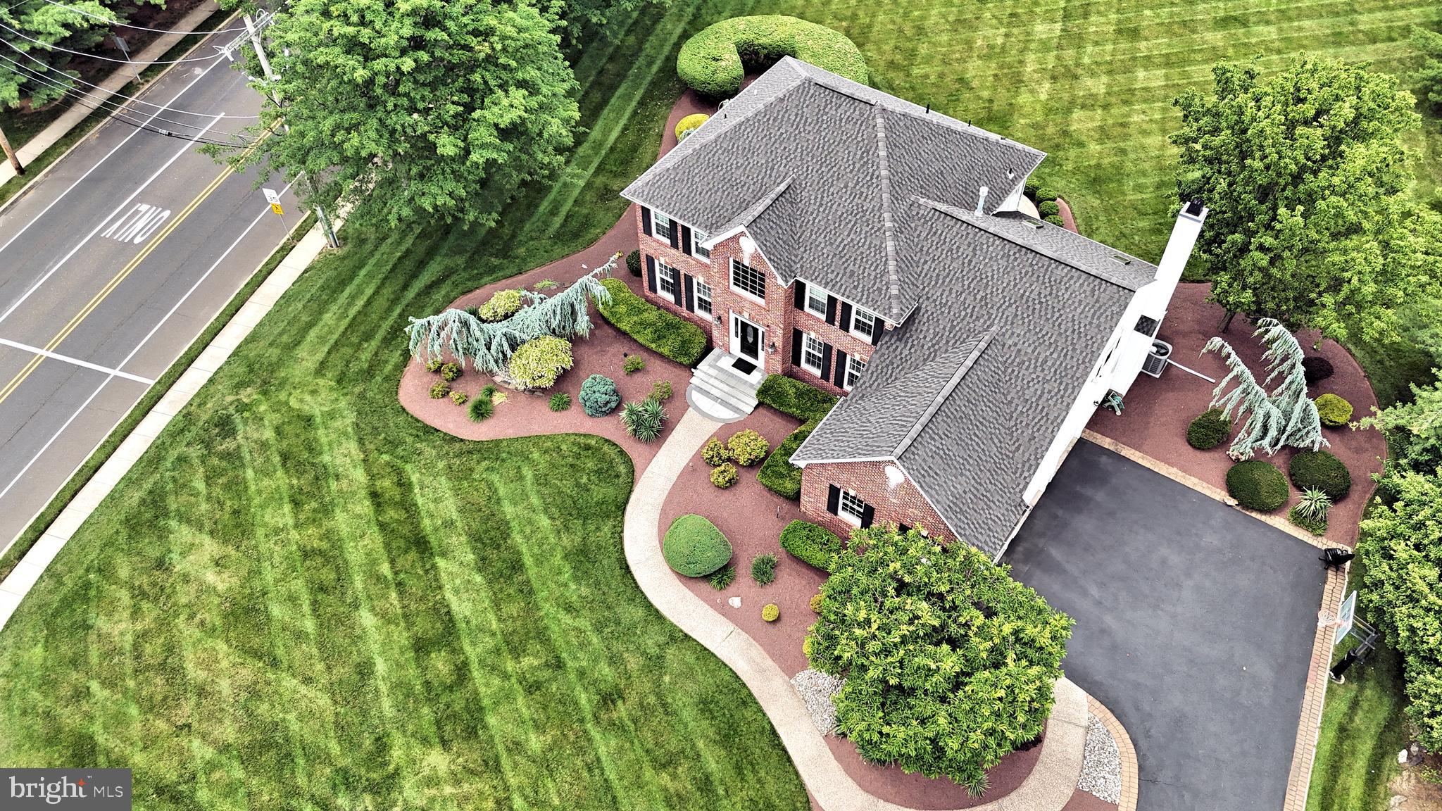 NORTHAMPTON CROSSG - Residential