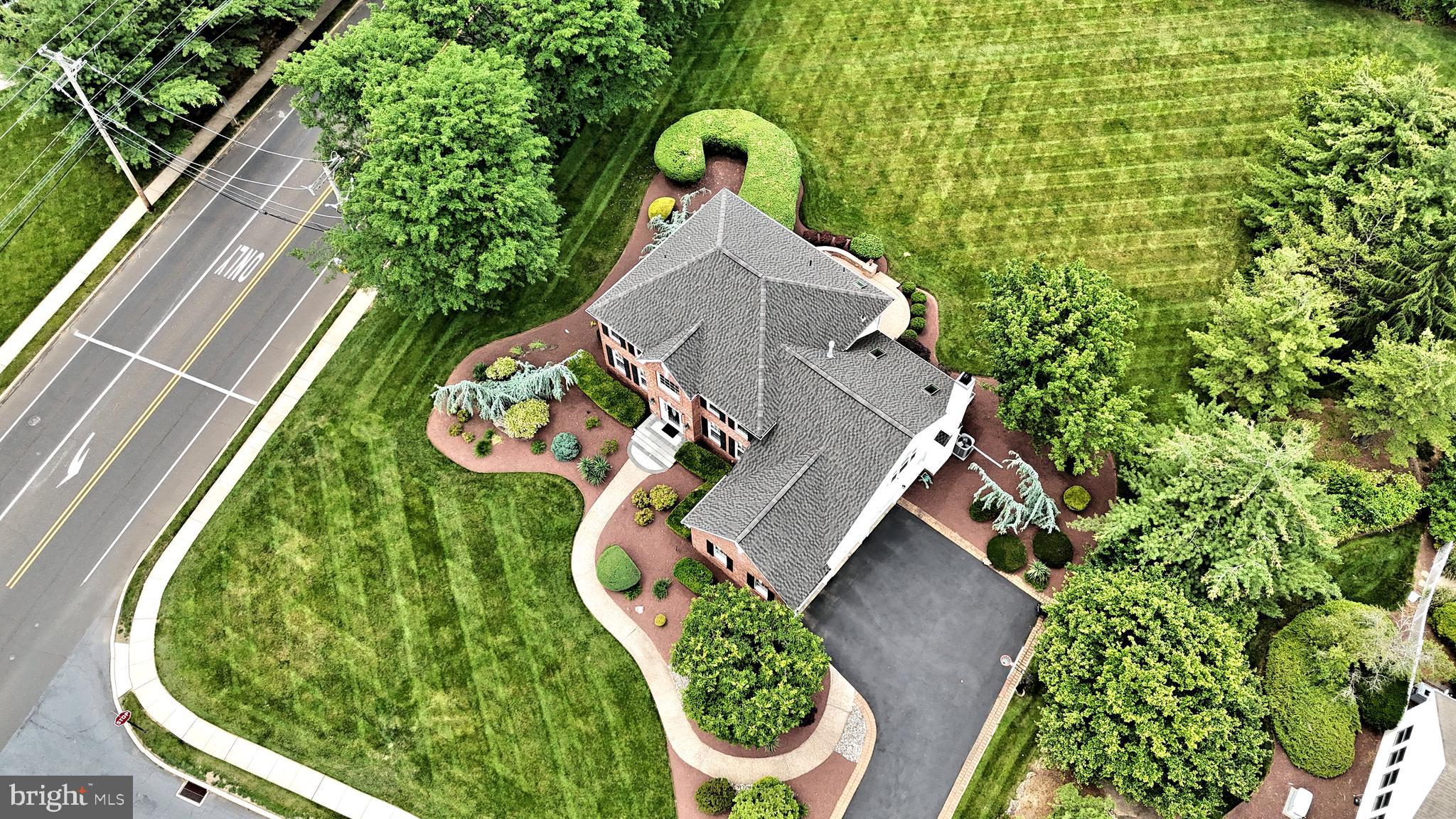 NORTHAMPTON CROSSG - Residential