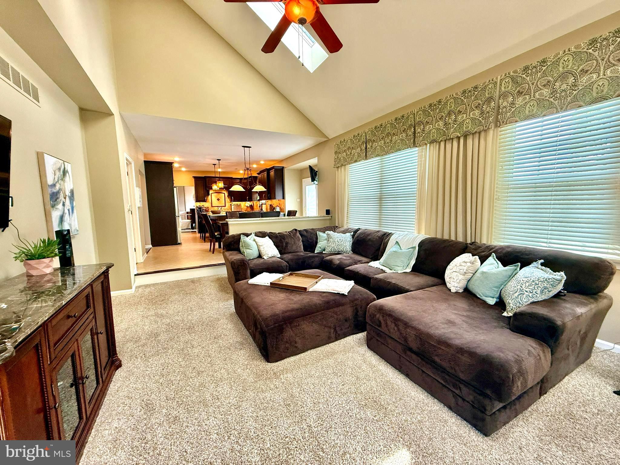 NORTHAMPTON CROSSG - Residential