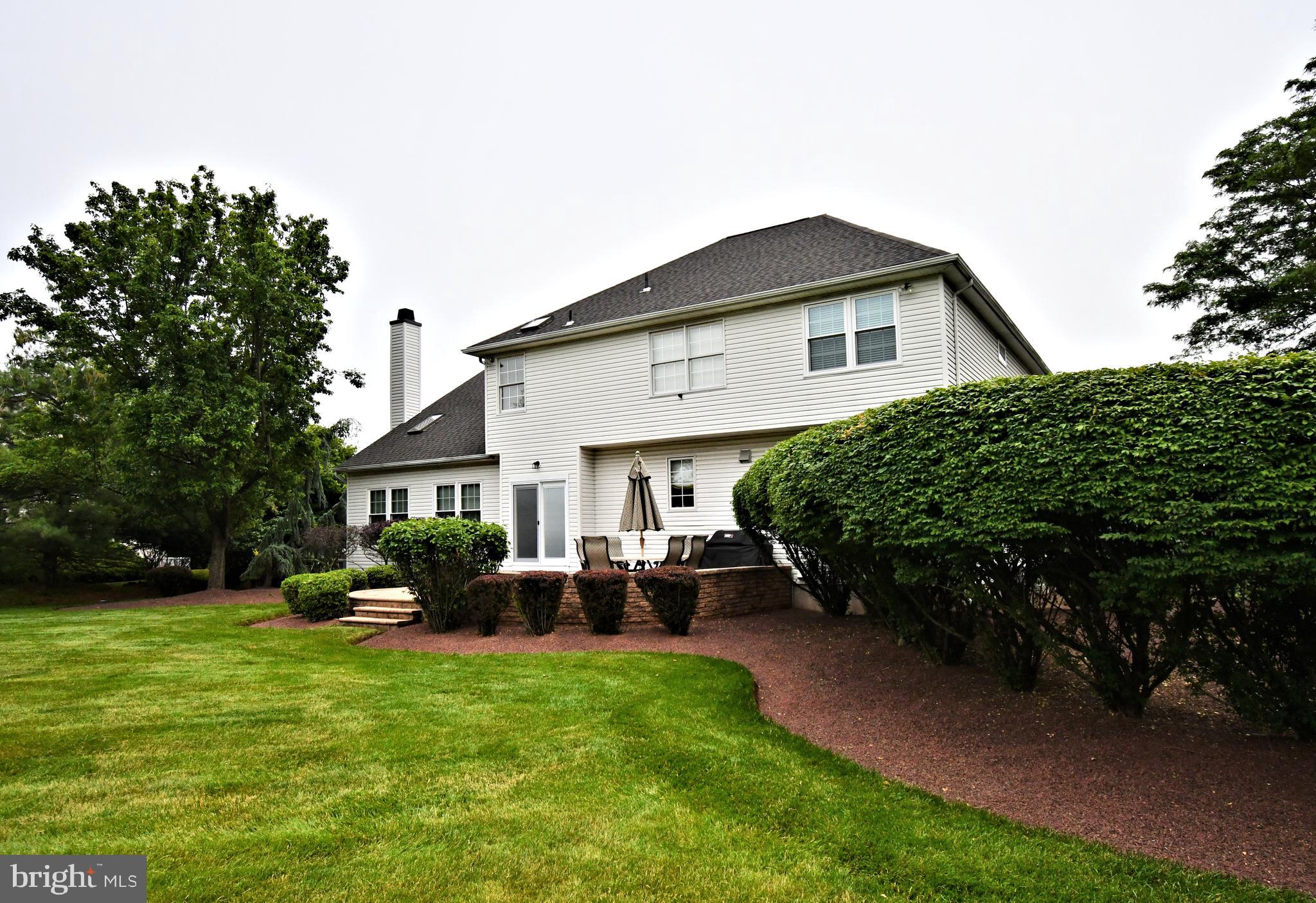 NORTHAMPTON CROSSG - Residential