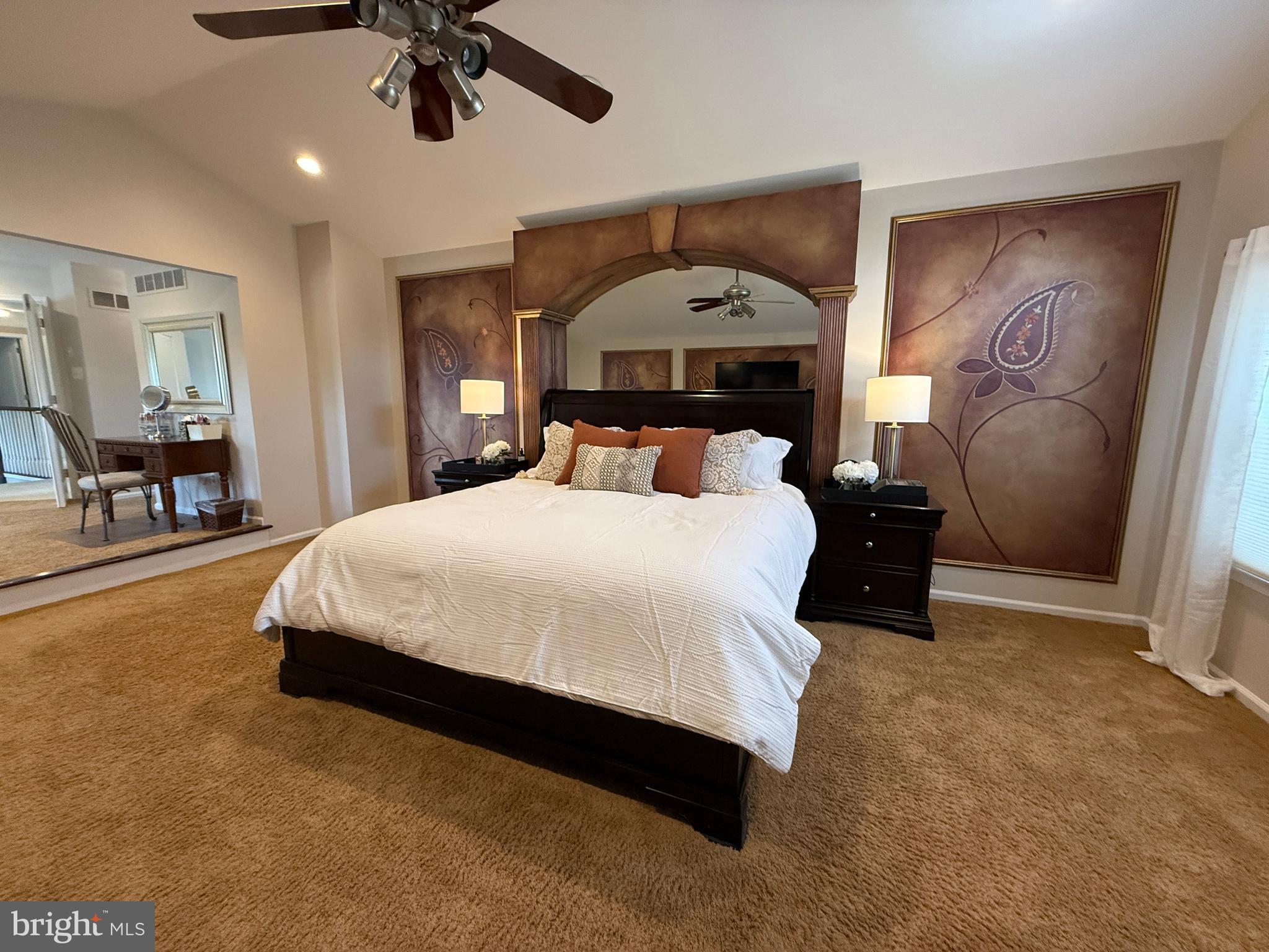 NORTHAMPTON CROSSG - Residential