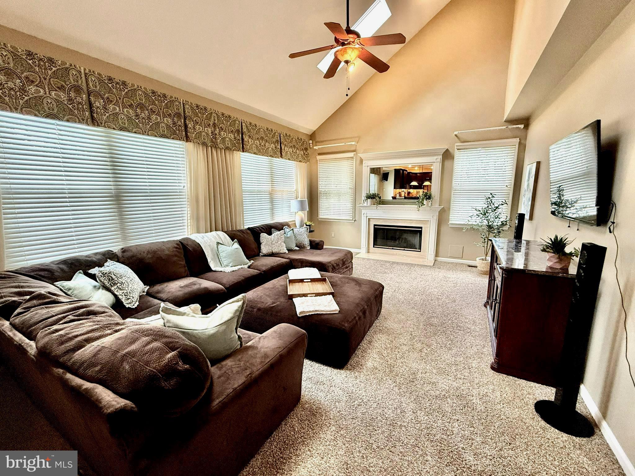 NORTHAMPTON CROSSG - Residential