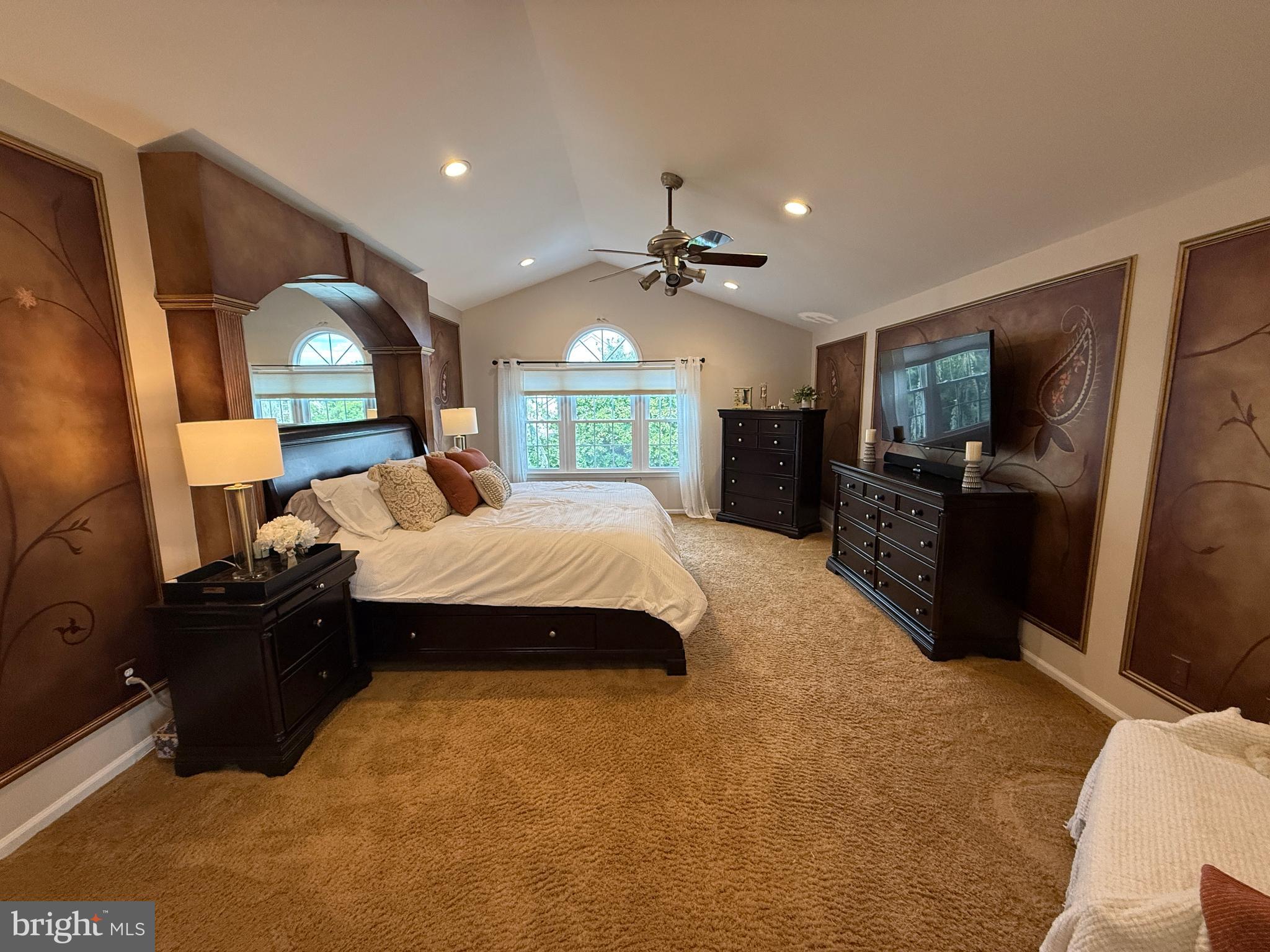 NORTHAMPTON CROSSG - Residential