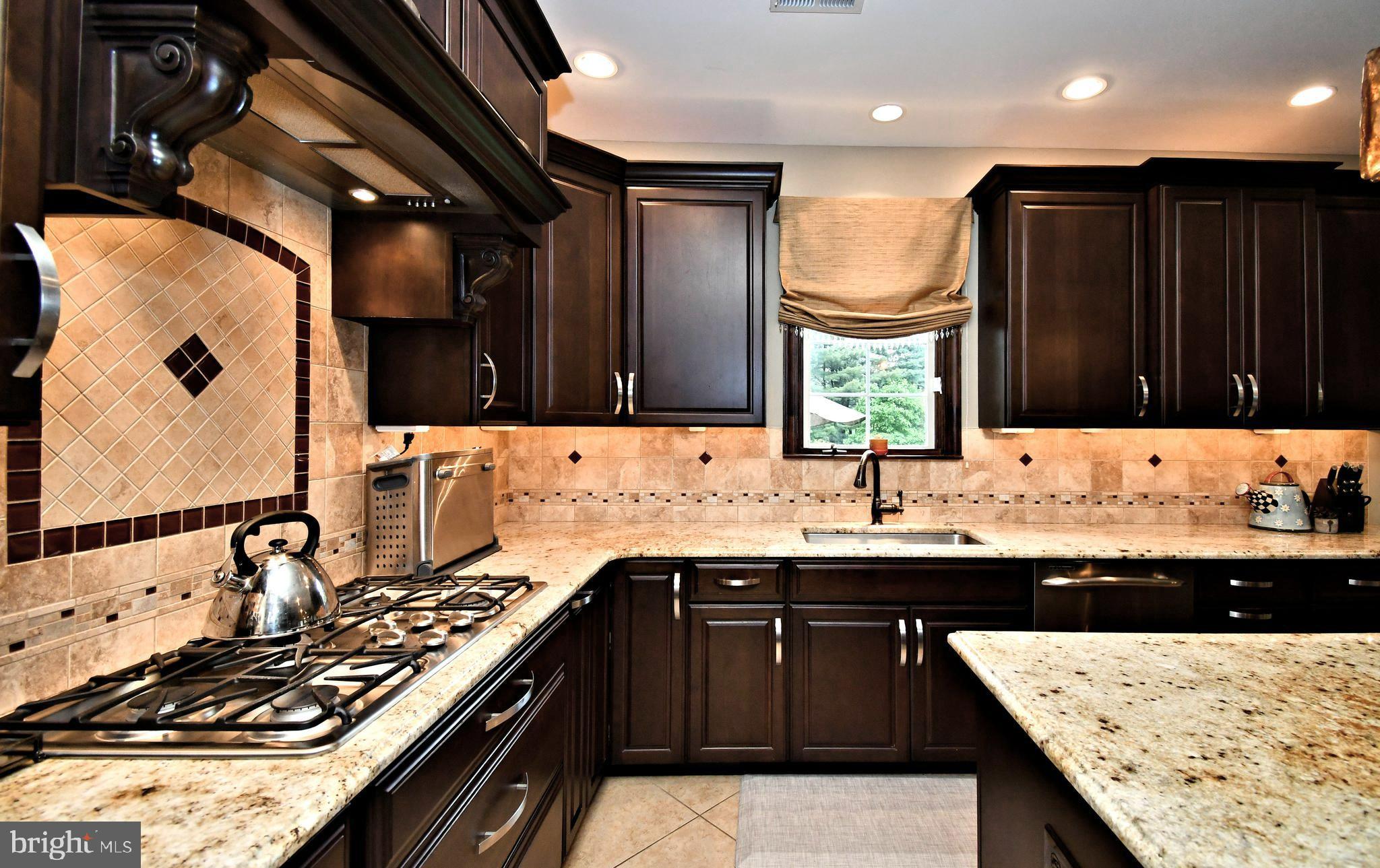 NORTHAMPTON CROSSG - Residential