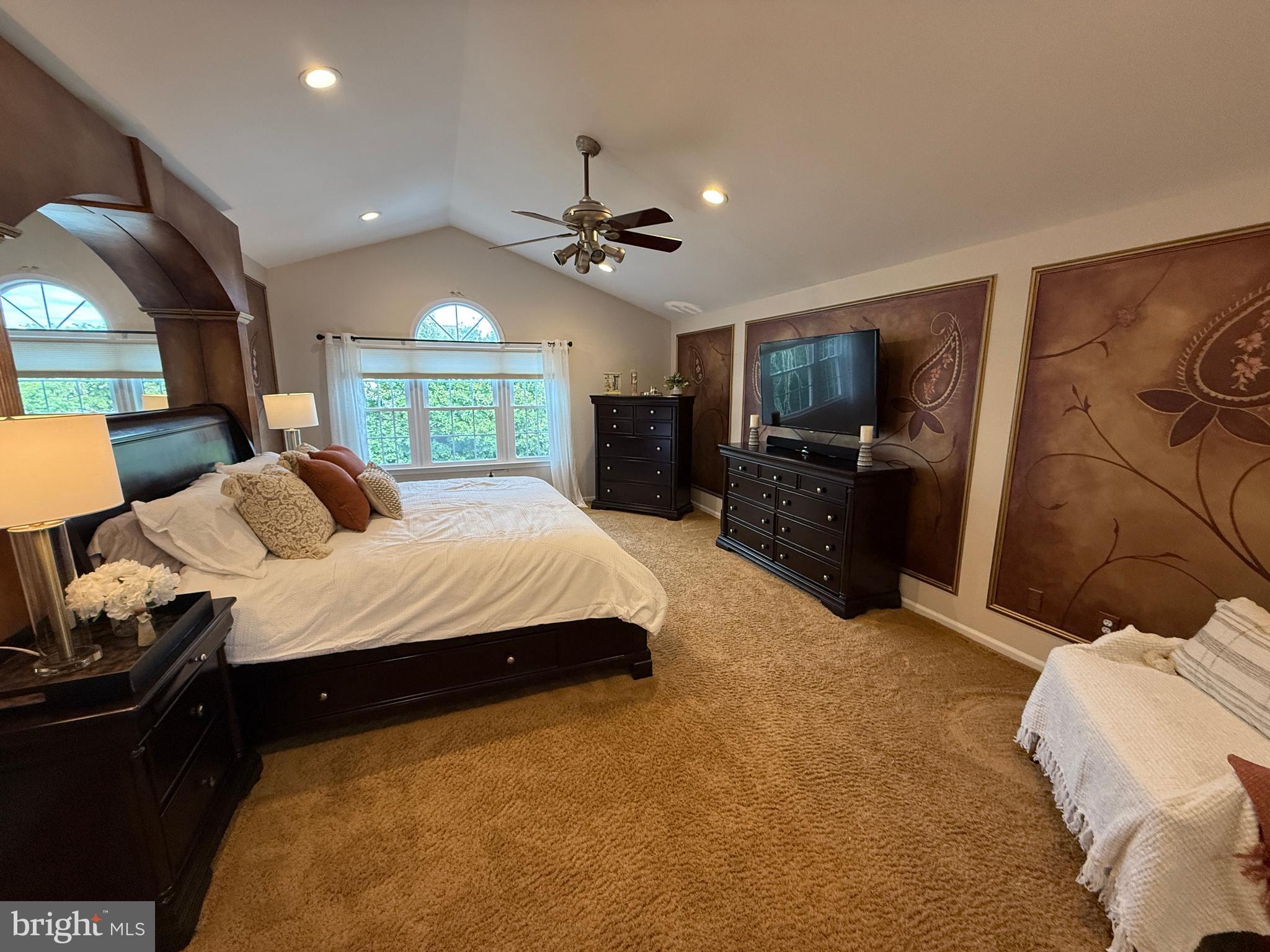 NORTHAMPTON CROSSG - Residential