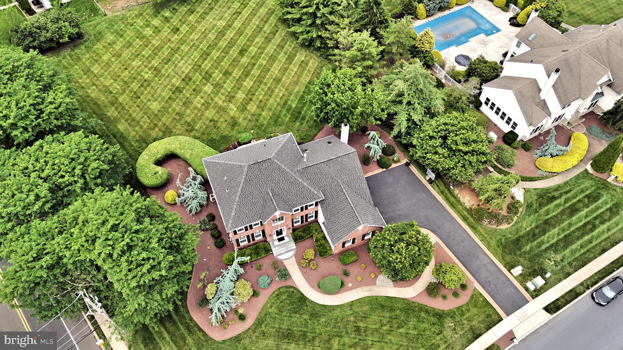 NORTHAMPTON CROSSG - Residential