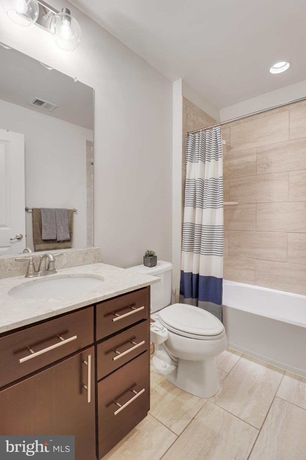 DARNESTOWN AT TRAVILAH - Residential