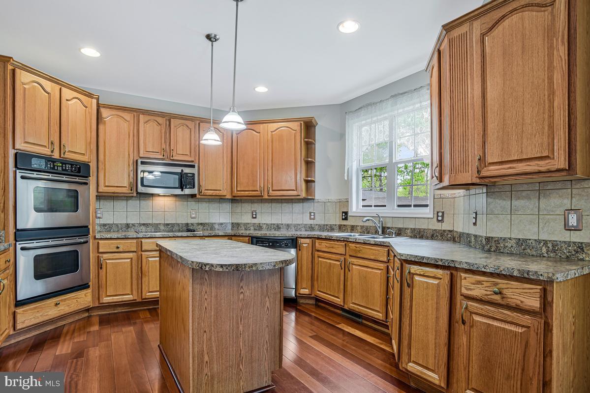 PRESTON'S PLACE - Residential