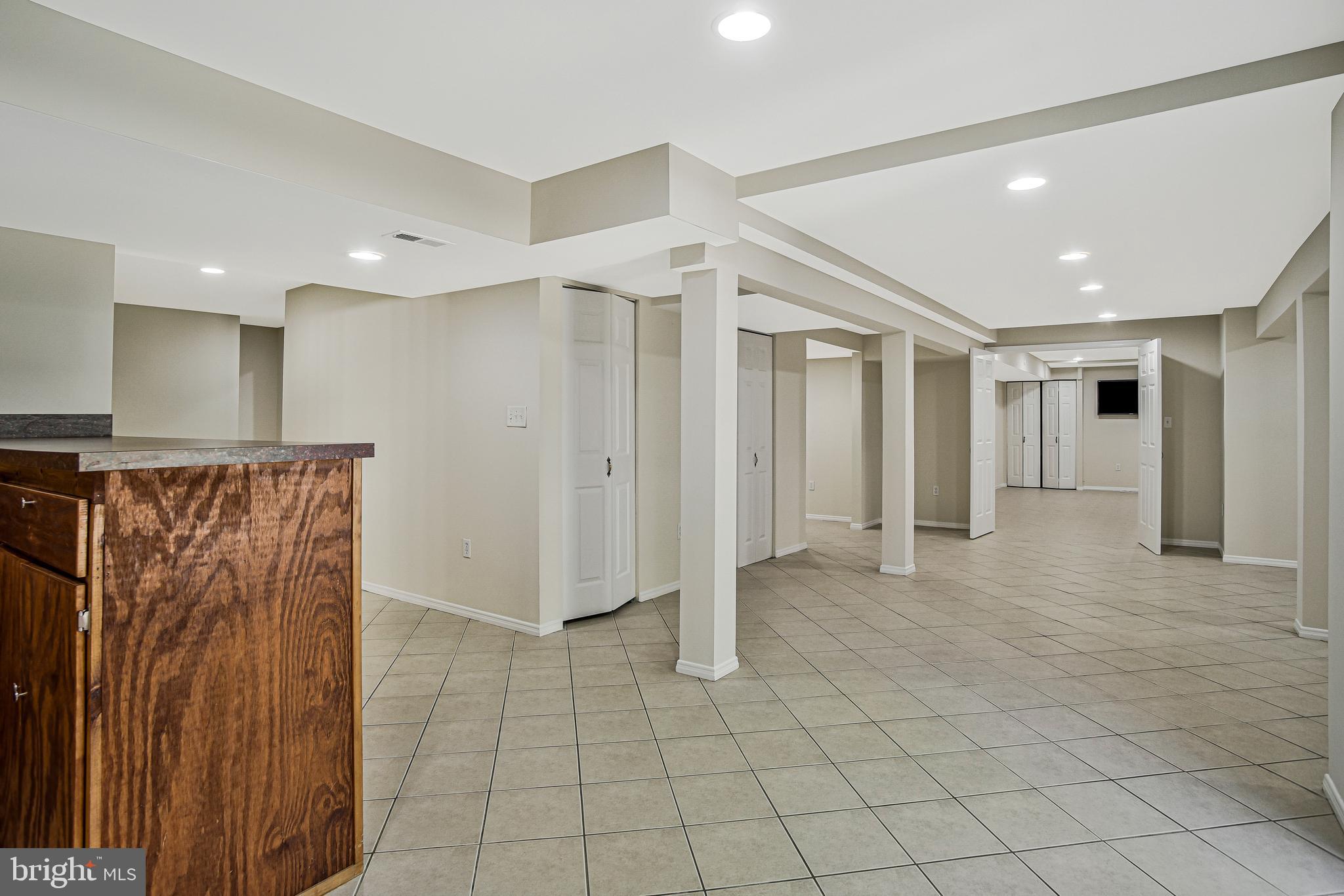 PRESTON'S PLACE - Residential