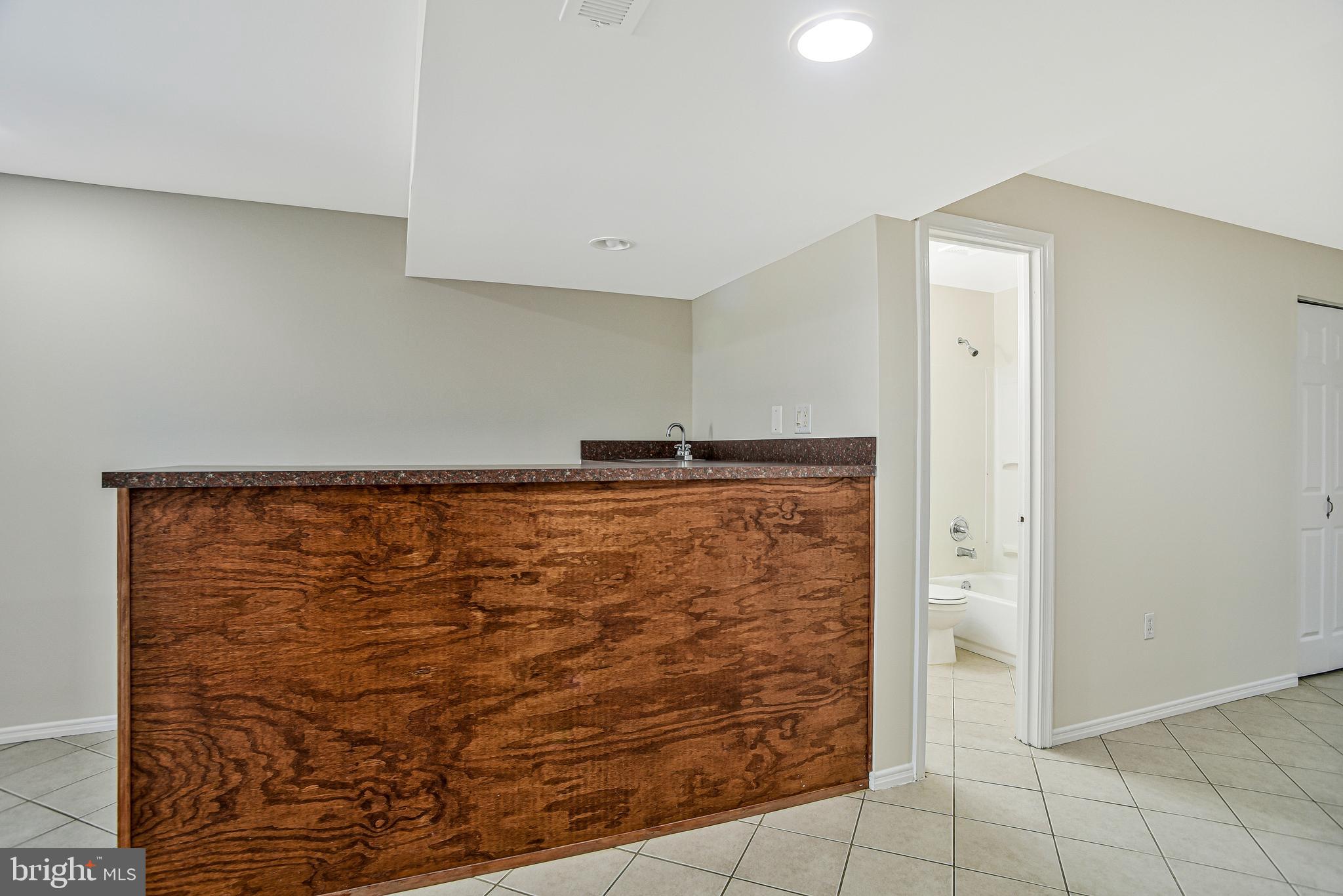 PRESTON'S PLACE - Residential