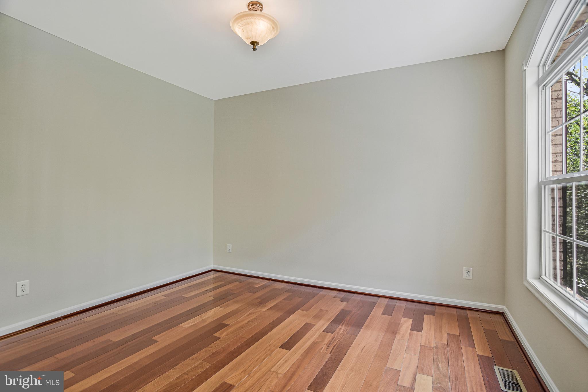 PRESTON'S PLACE - Residential