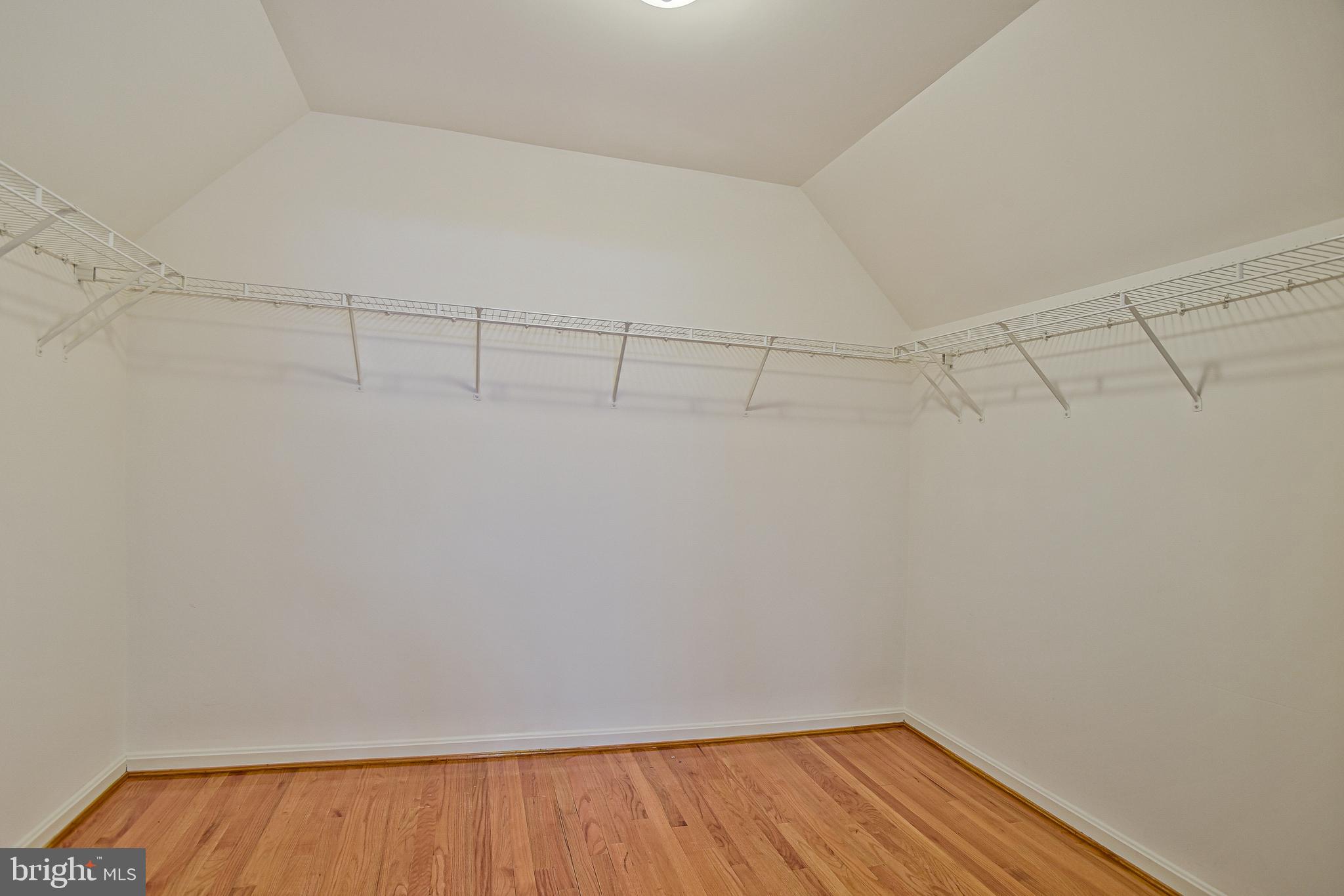 PRESTON'S PLACE - Residential