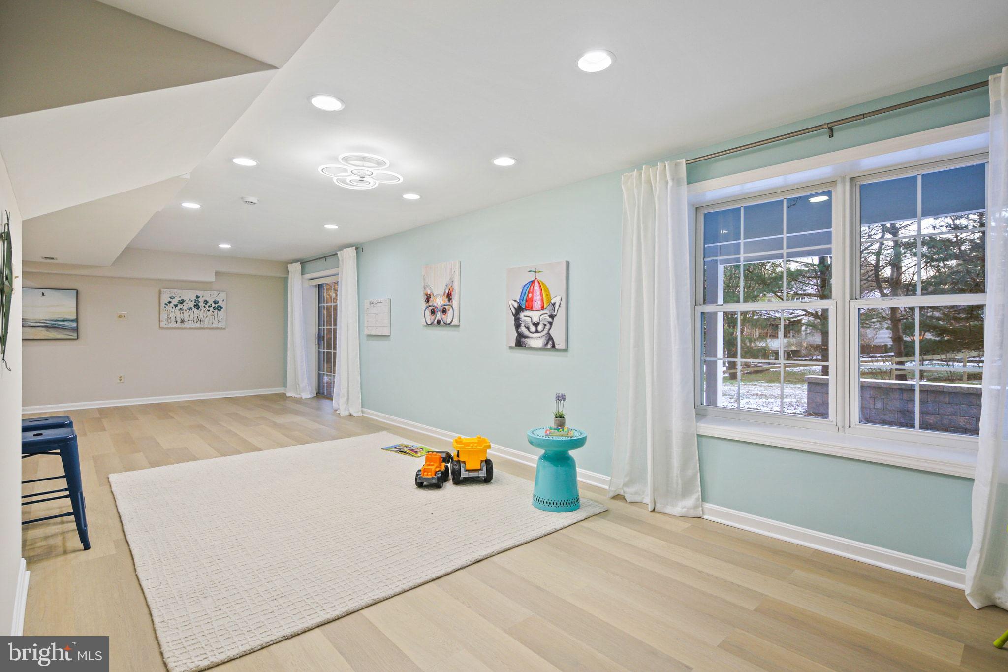 OVERLOOK AT CENTENNIAL PARK - Residential