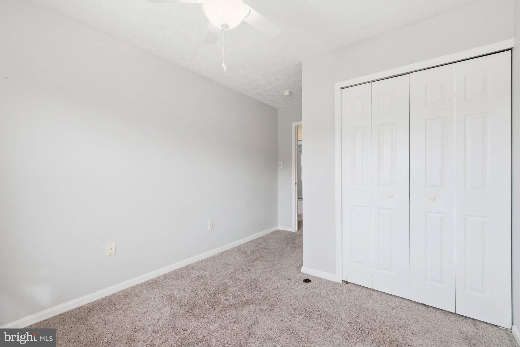 WESTBURY - Residential