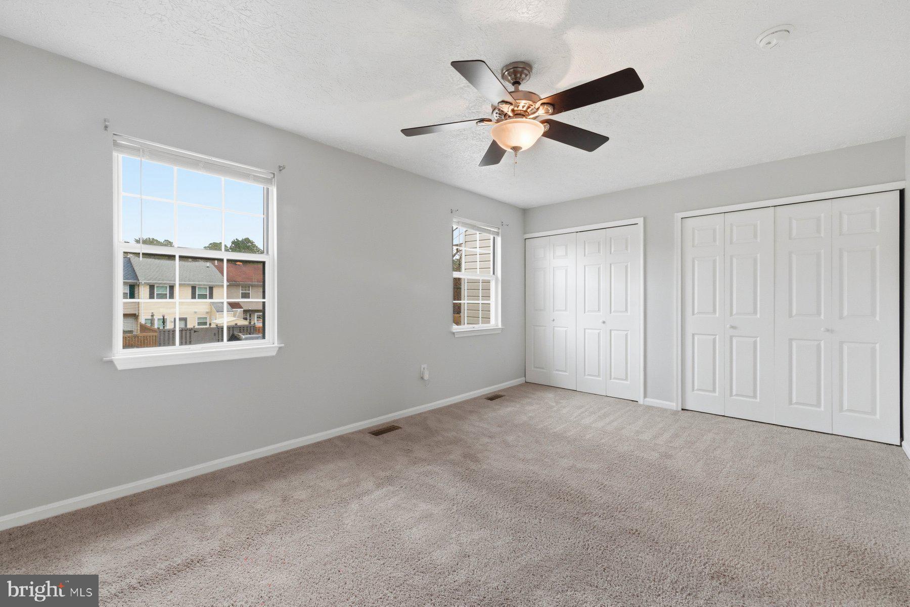 WESTBURY - Residential