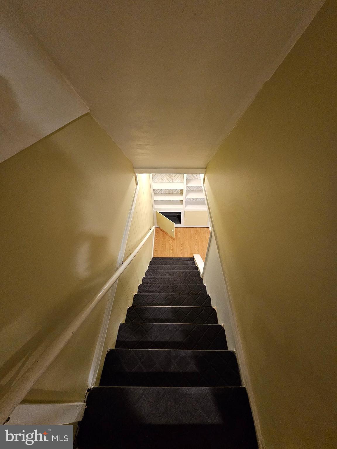 CHARLESMONT - Residential