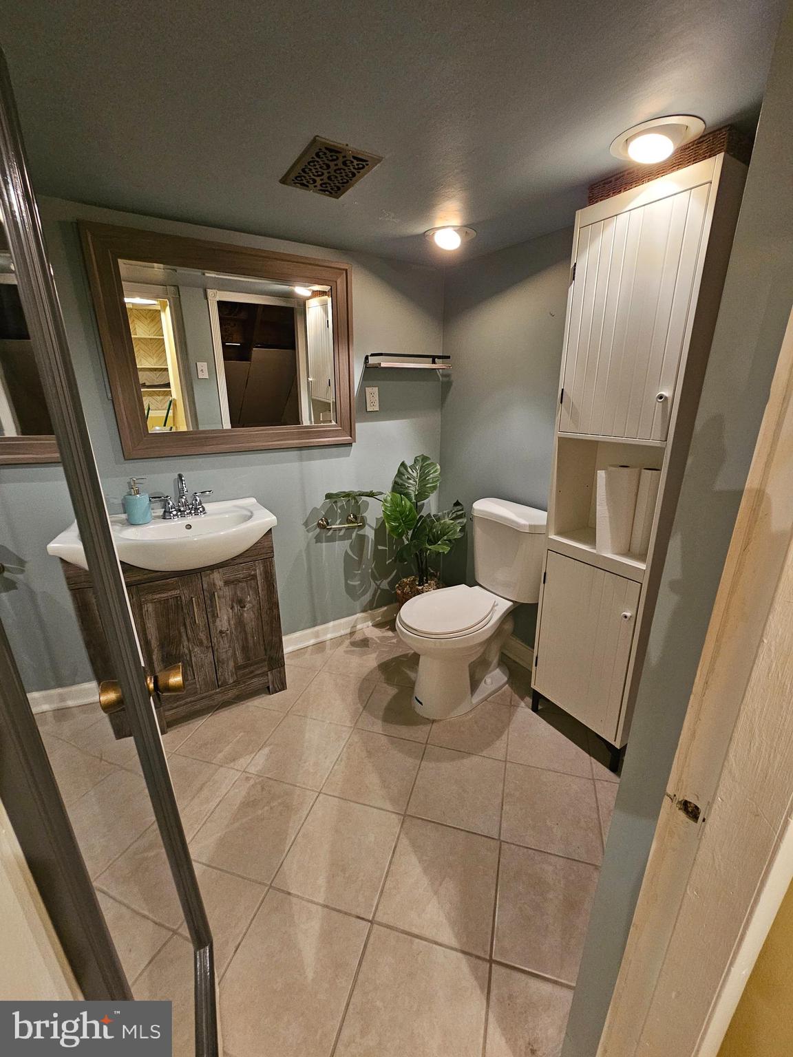 CHARLESMONT - Residential