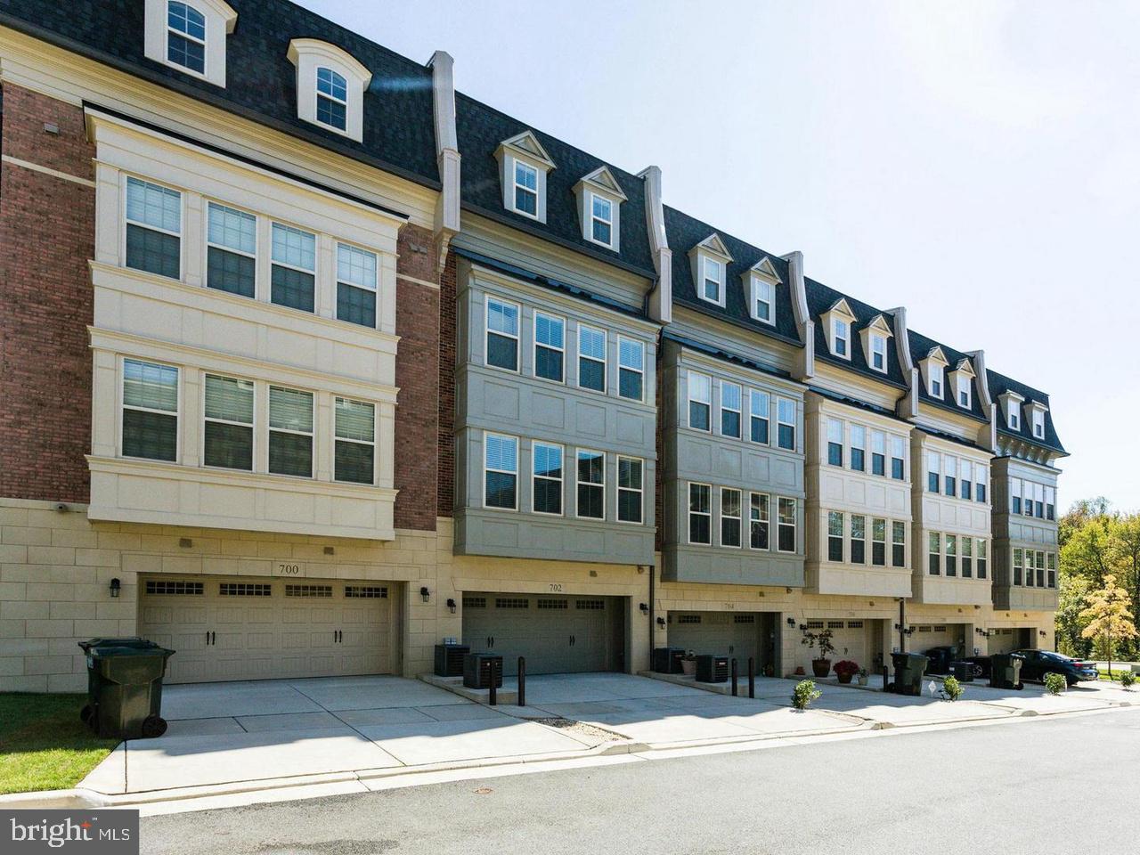 POTOMAC OVERLOOK CONDO - Residential Lease