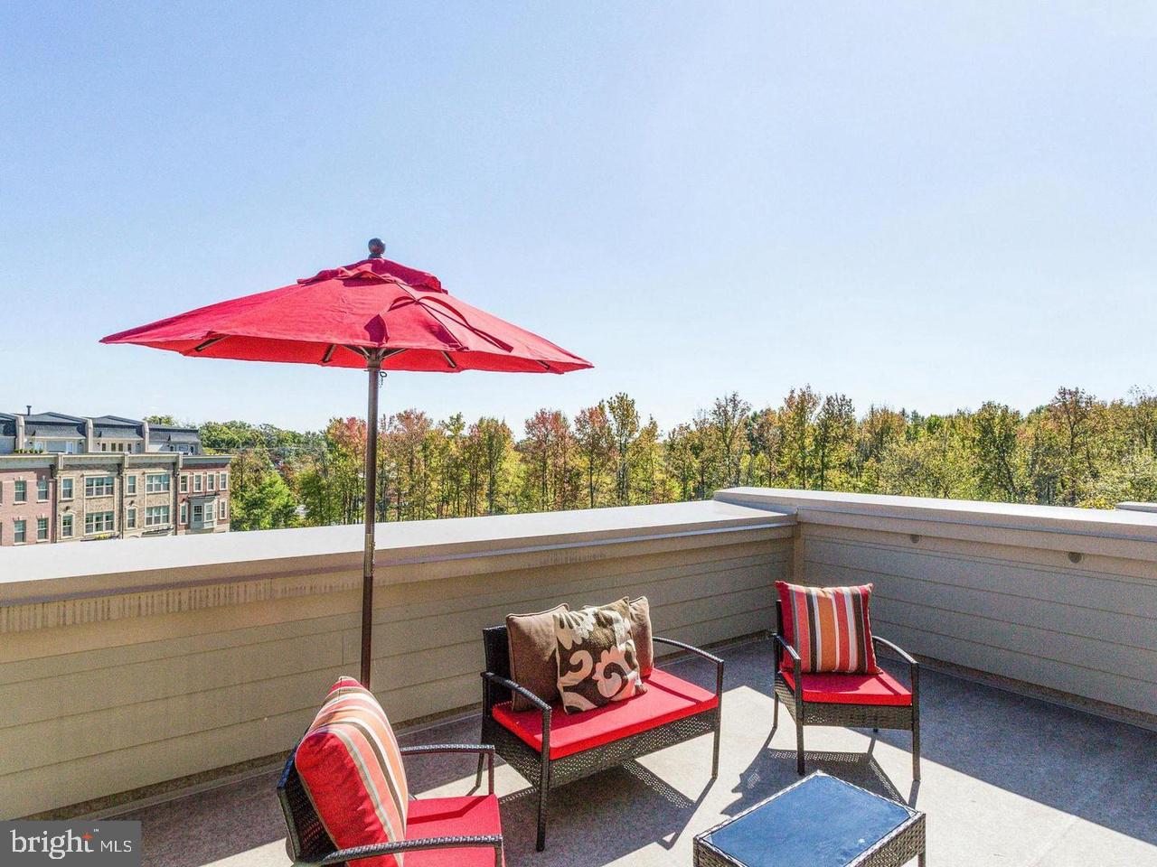 POTOMAC OVERLOOK CONDO - Residential Lease