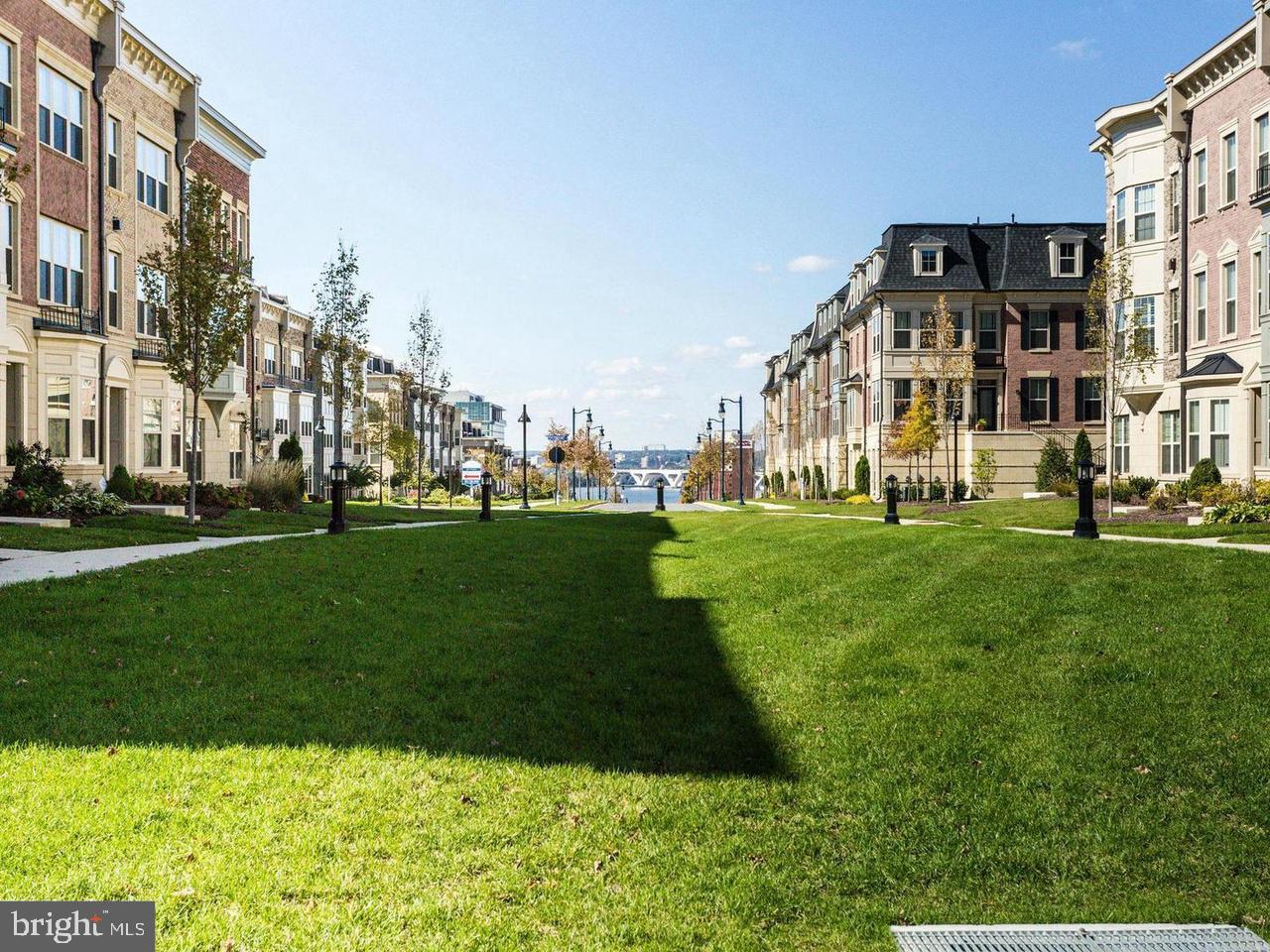 POTOMAC OVERLOOK CONDO - Residential Lease