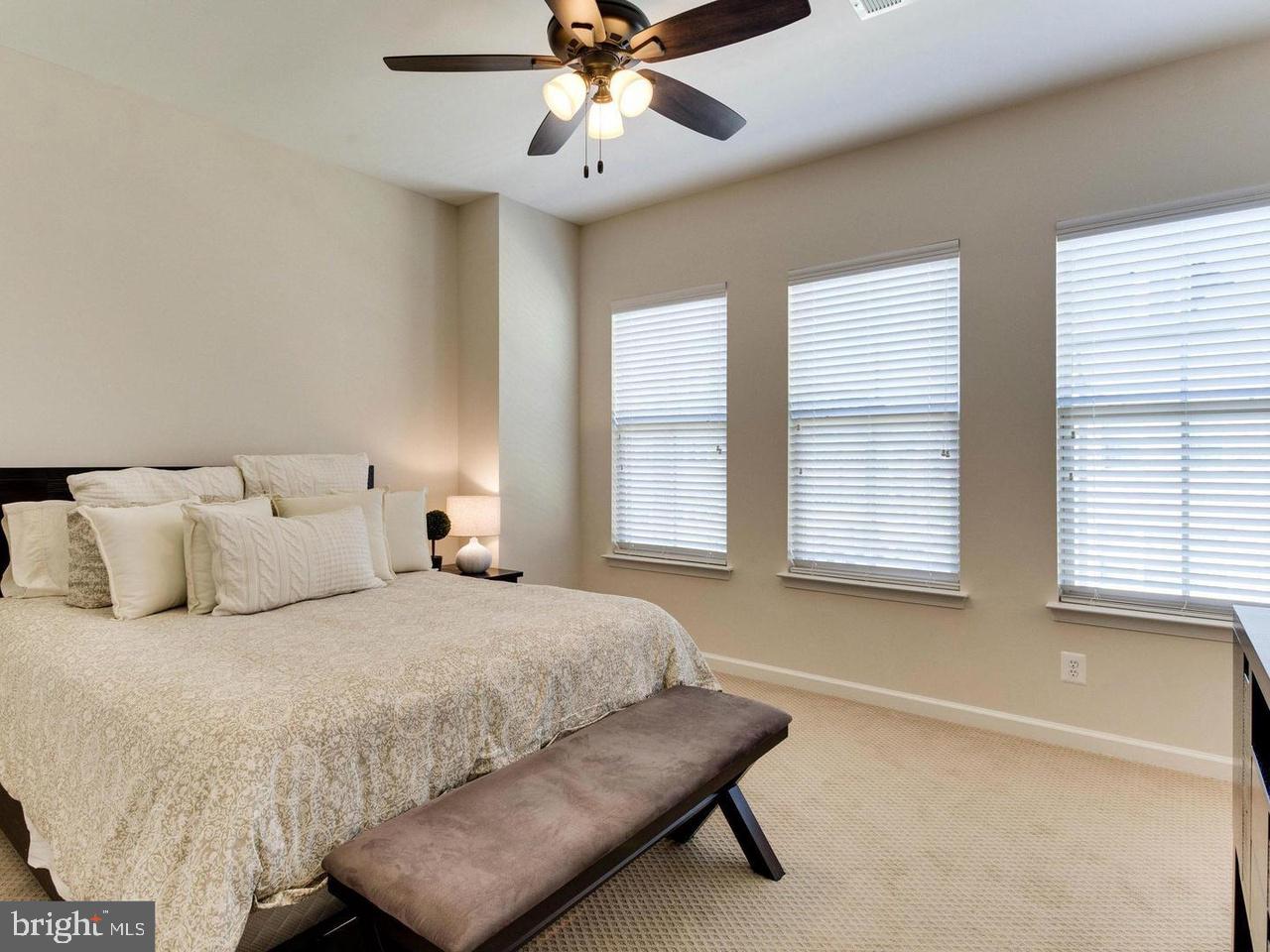 POTOMAC OVERLOOK CONDO - Residential Lease