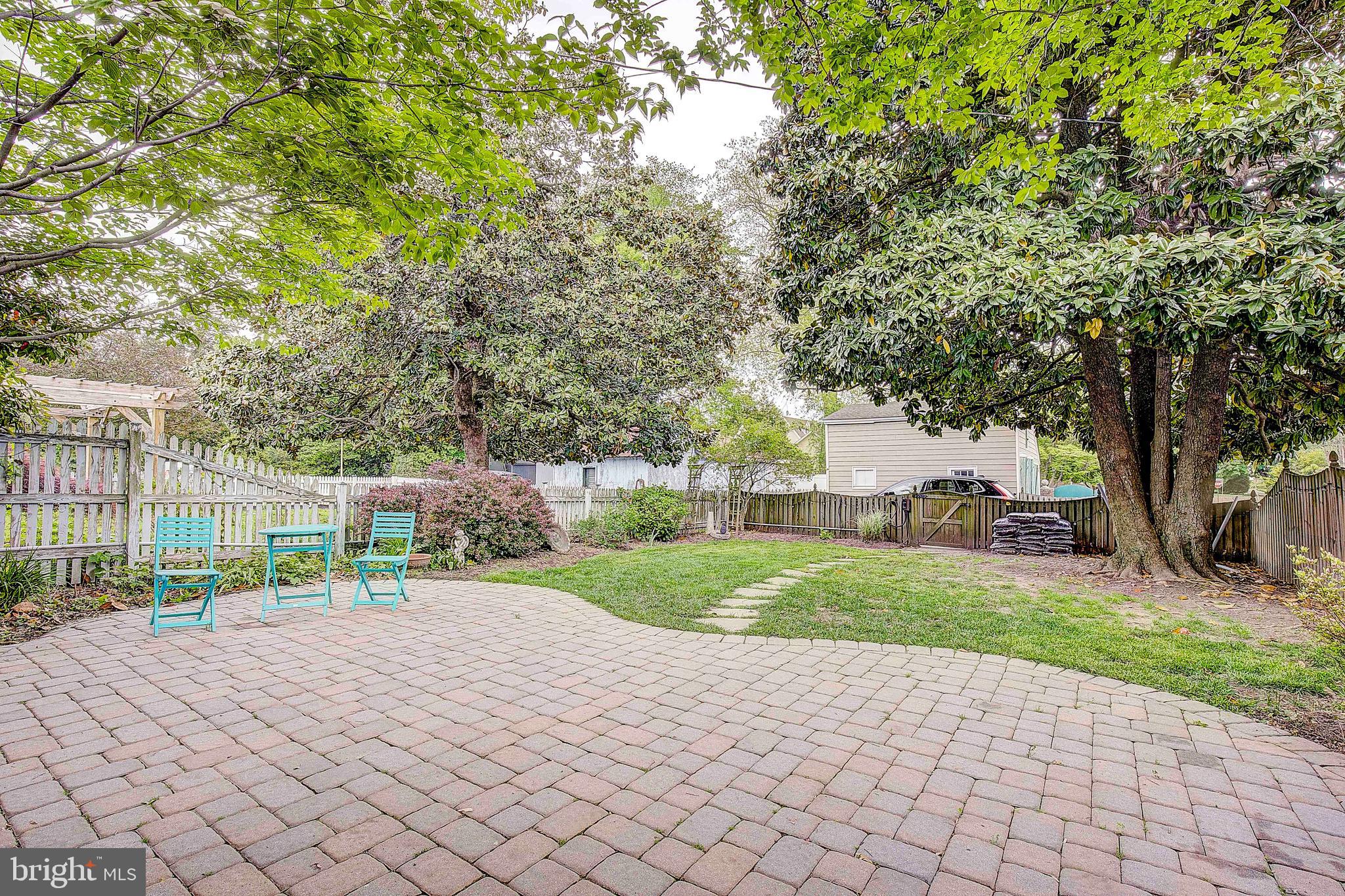 CENTREVILLE - Residential