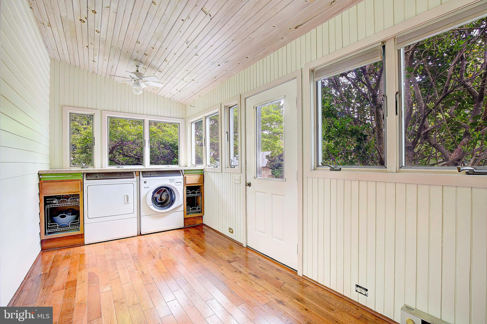 CENTREVILLE - Residential