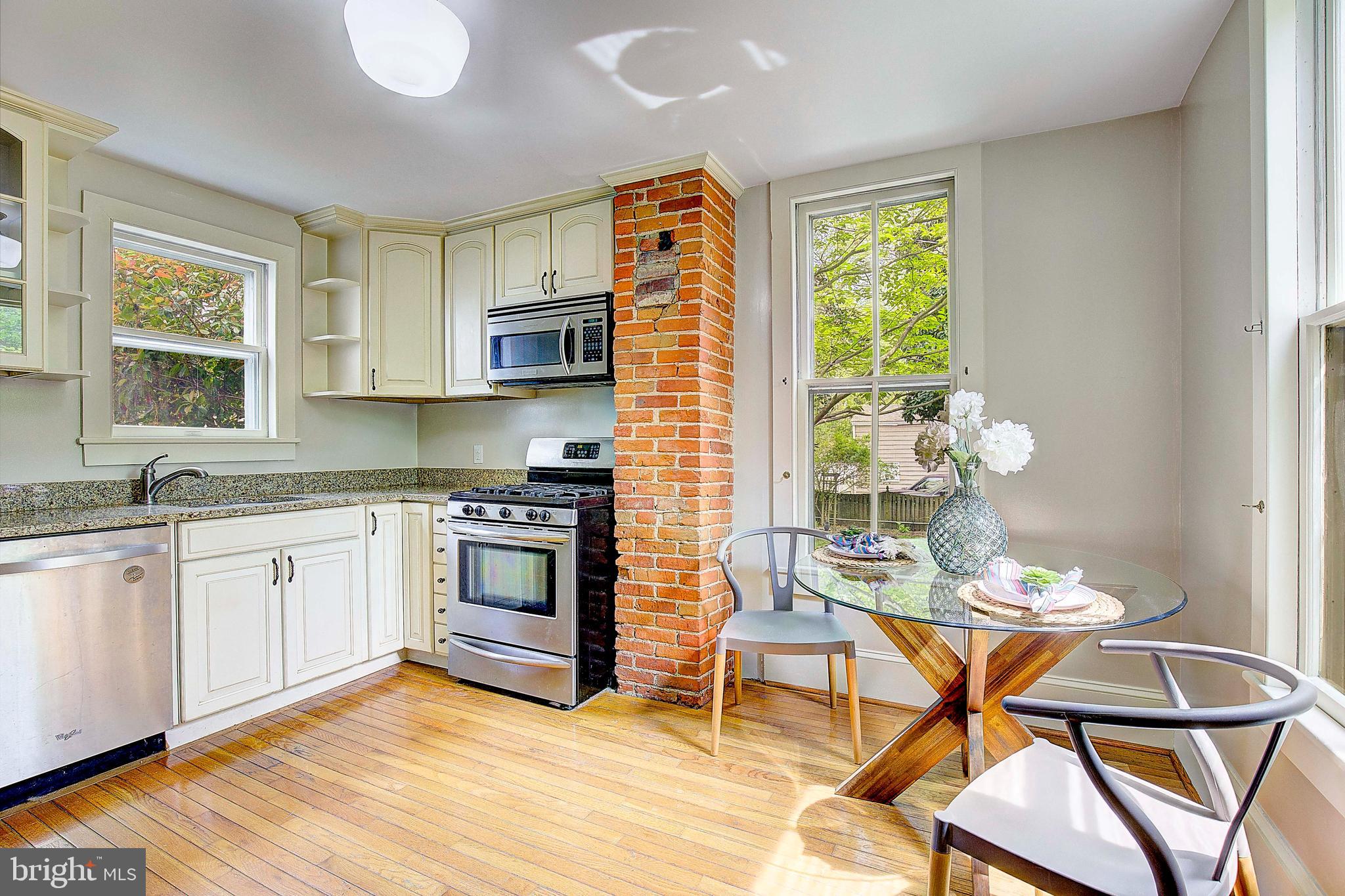 CENTREVILLE - Residential