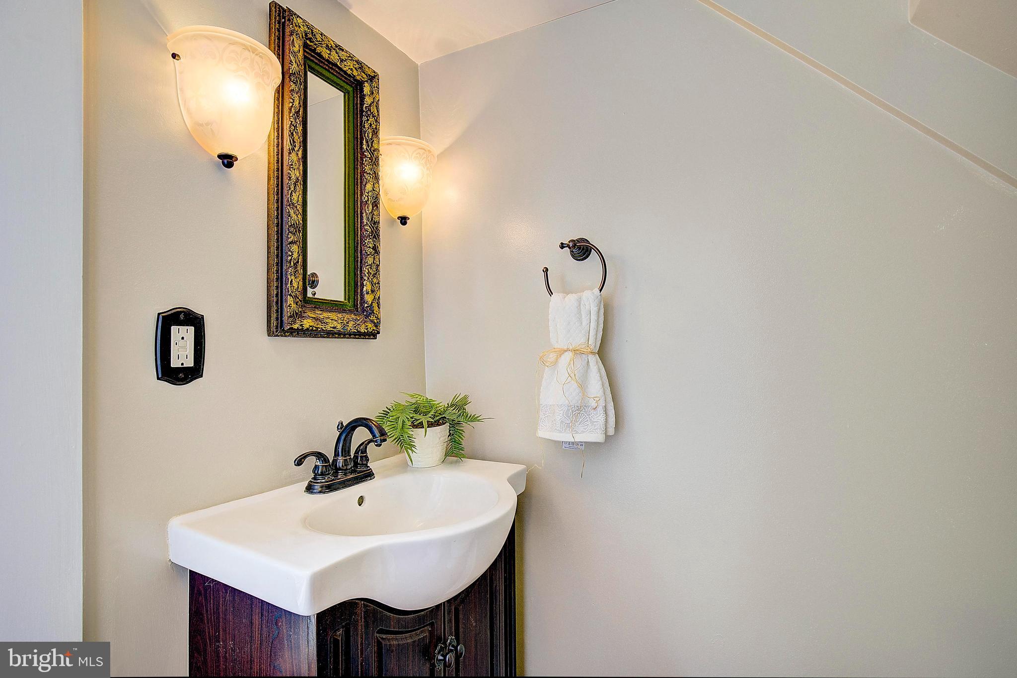 CENTREVILLE - Residential