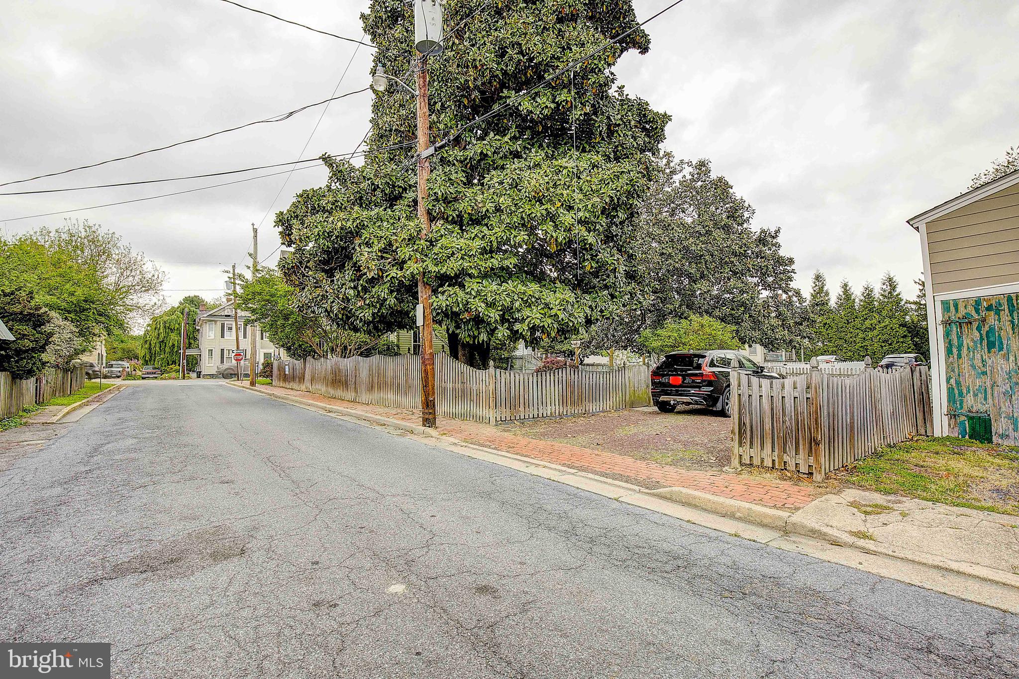 CENTREVILLE - Residential