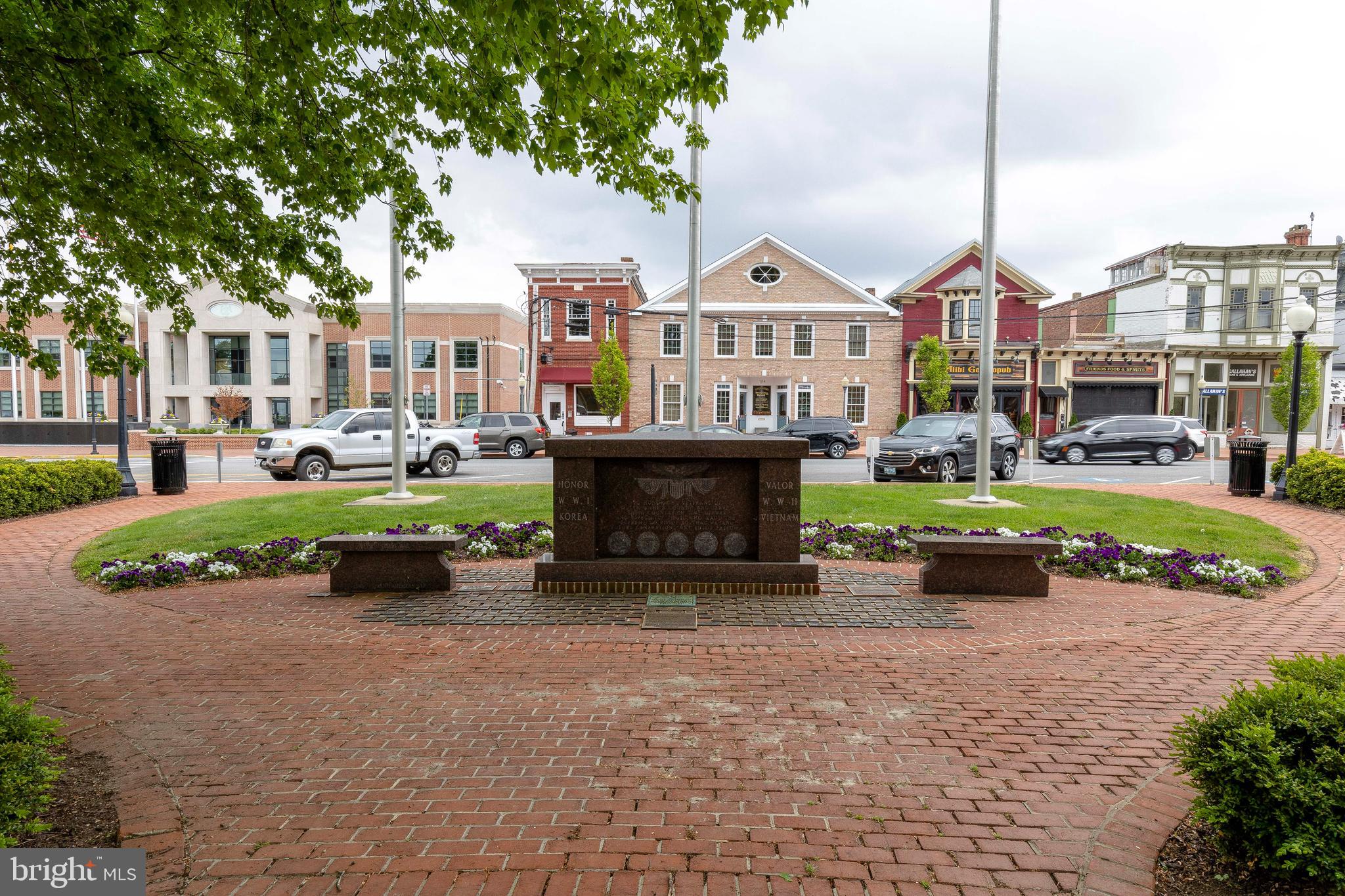 CENTREVILLE - Residential