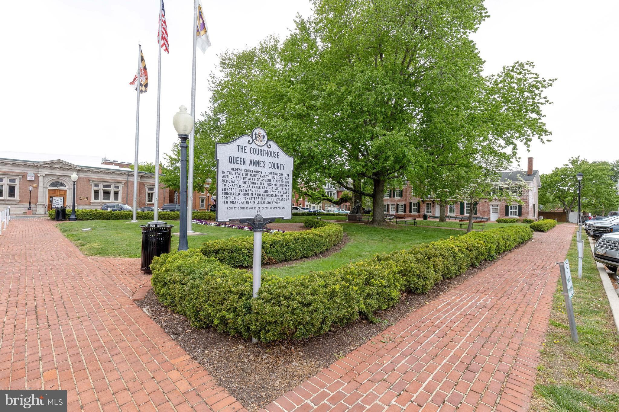 CENTREVILLE - Residential