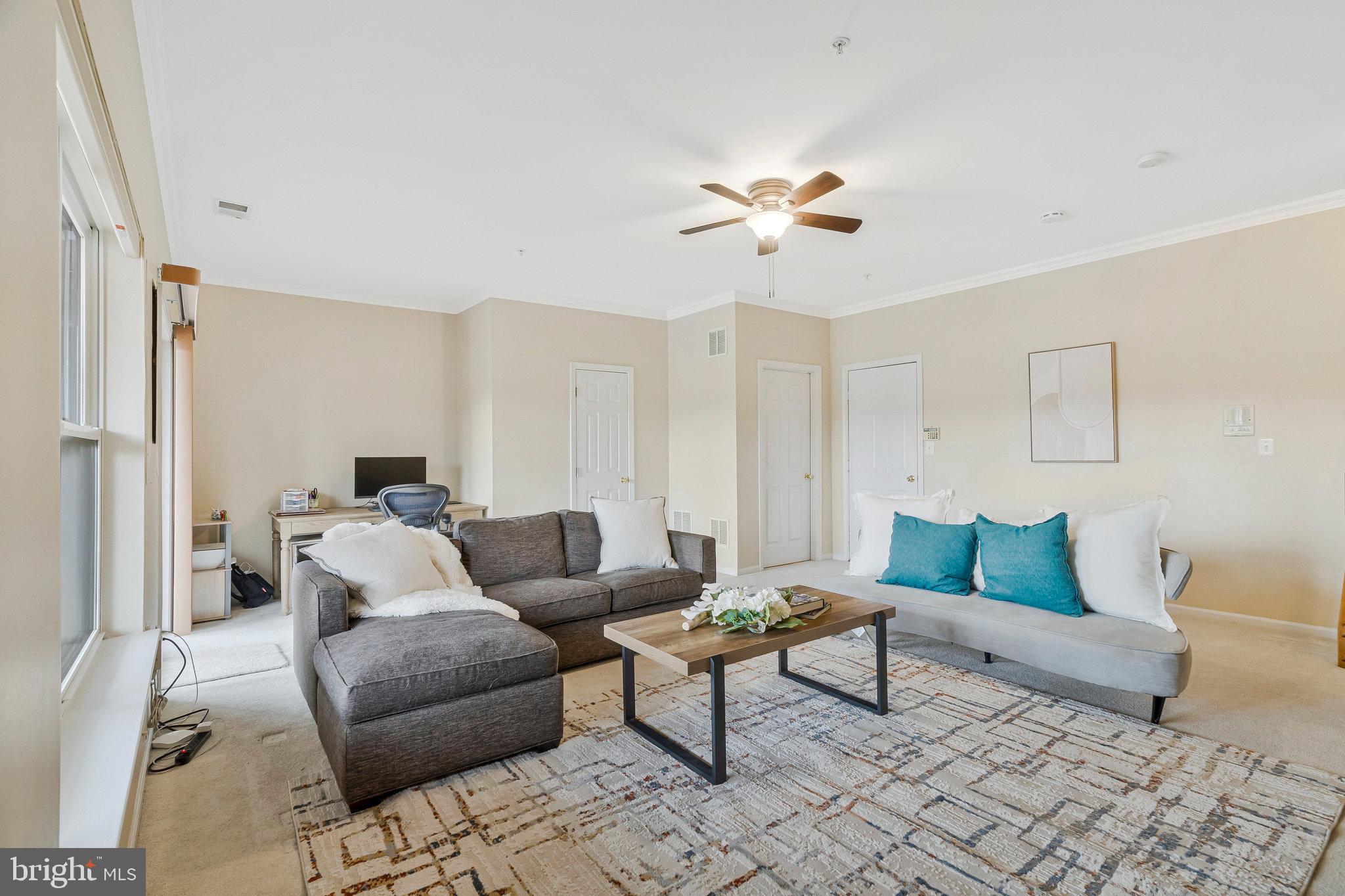 FAIR LAKES COURT - Residential