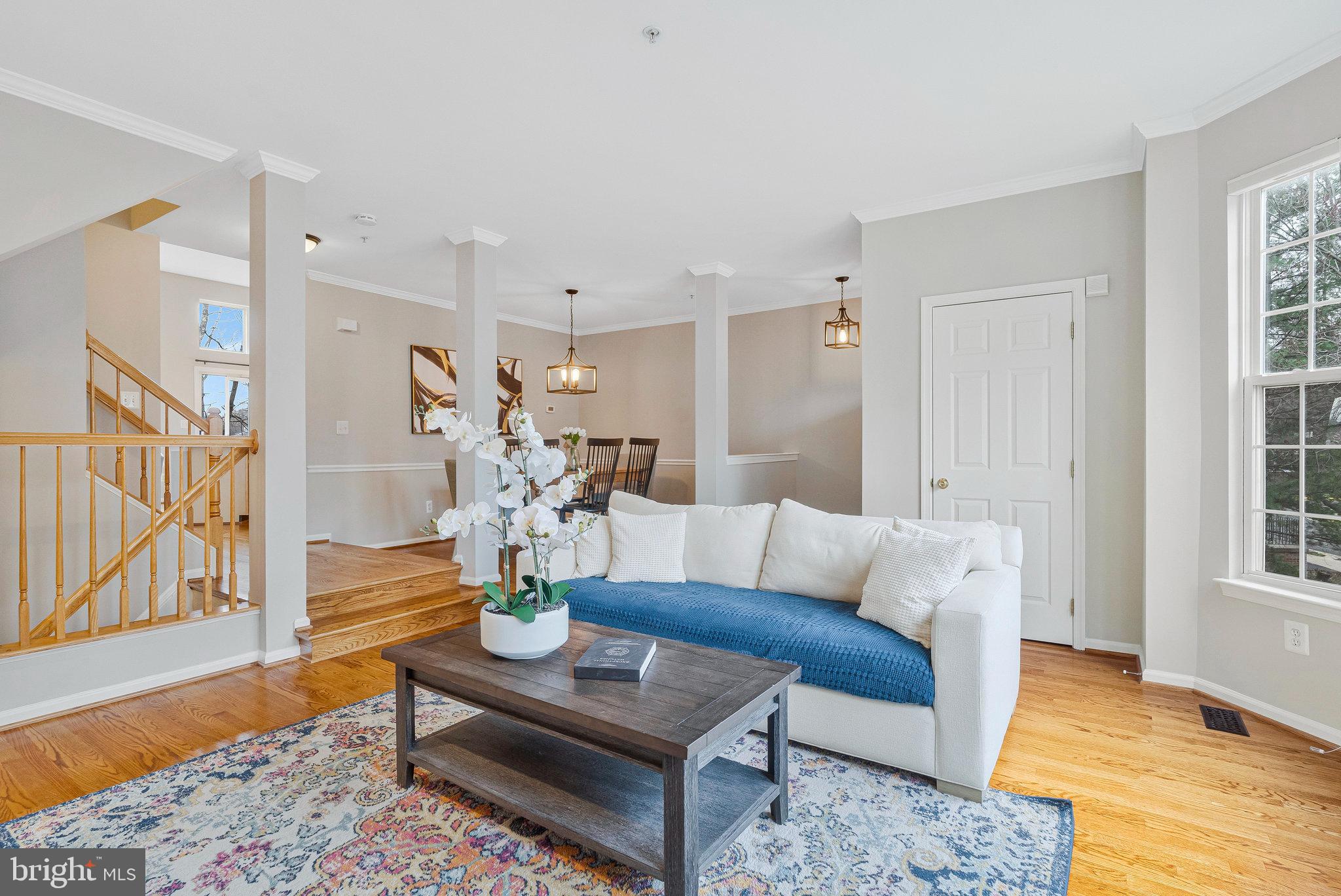 FAIR LAKES COURT - Residential