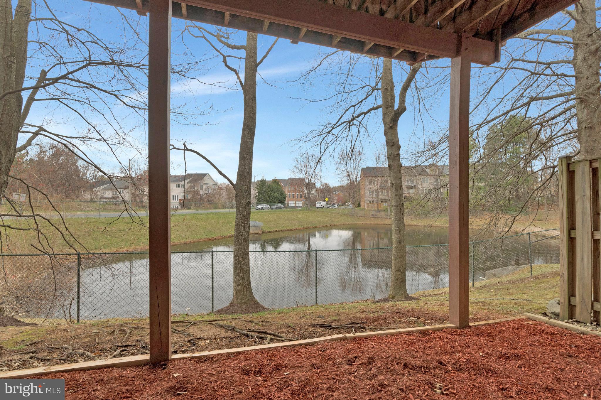 FAIR LAKES COURT - Residential