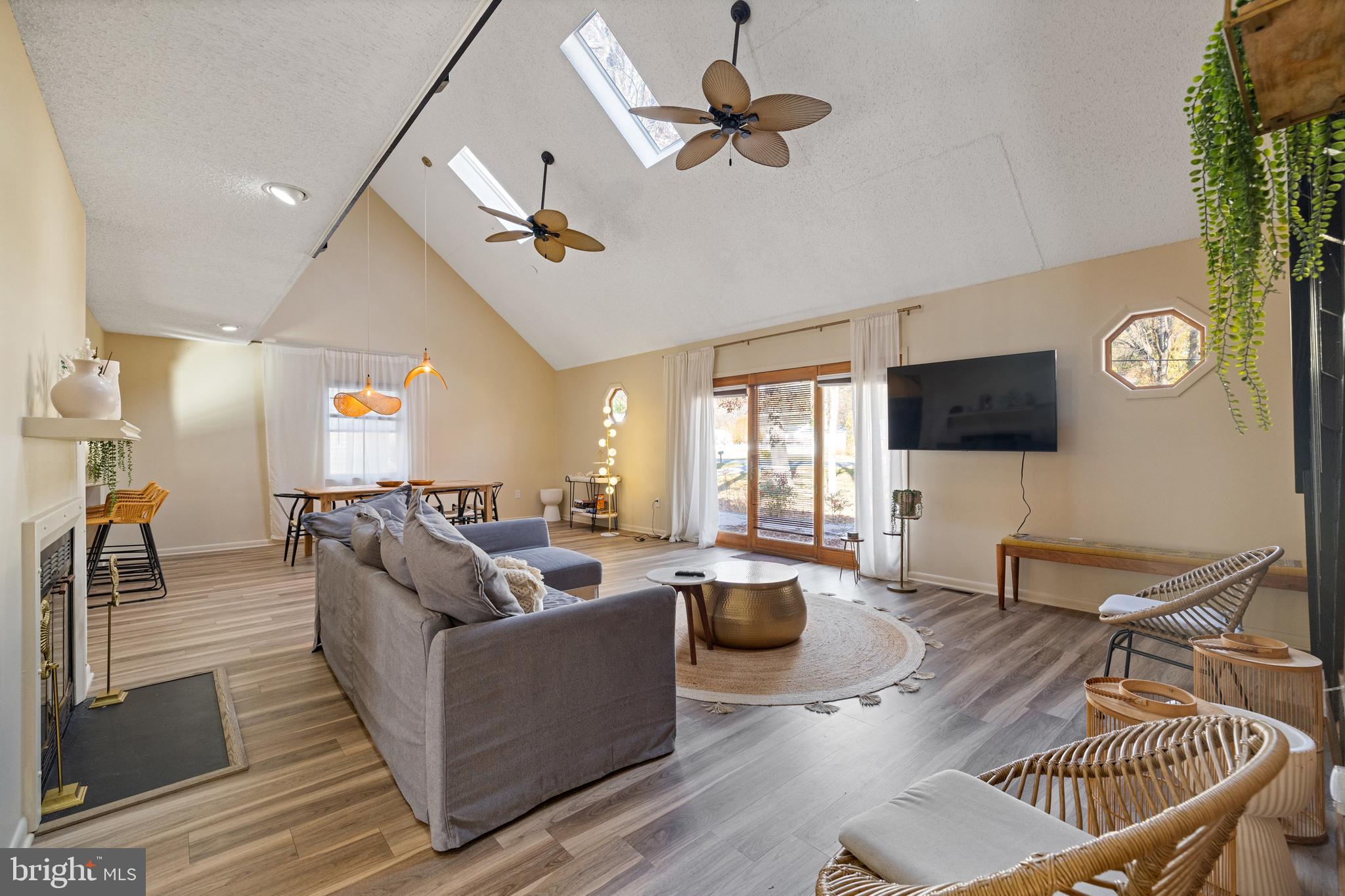 MATAPEAKE ESTATES - Residential