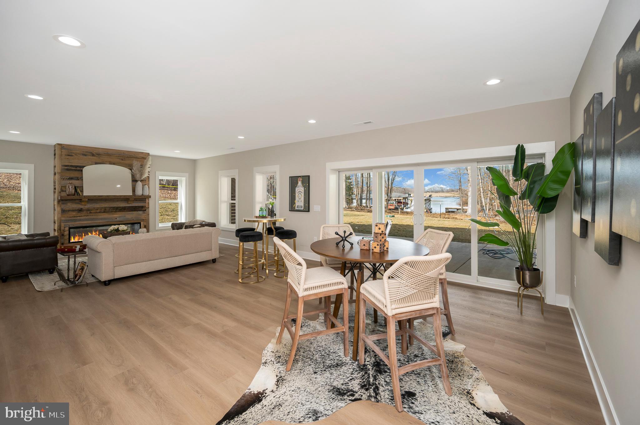 MILL RUN - Residential