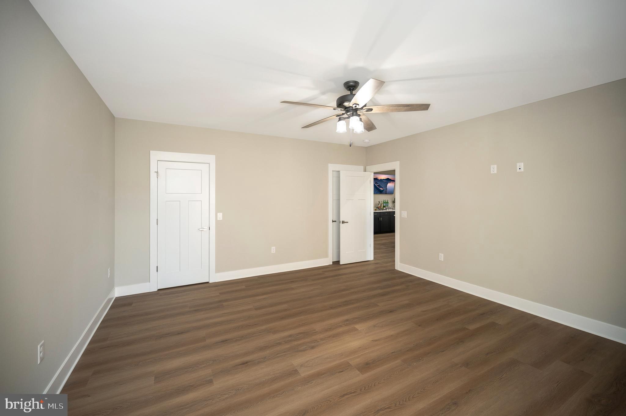 MILL RUN - Residential