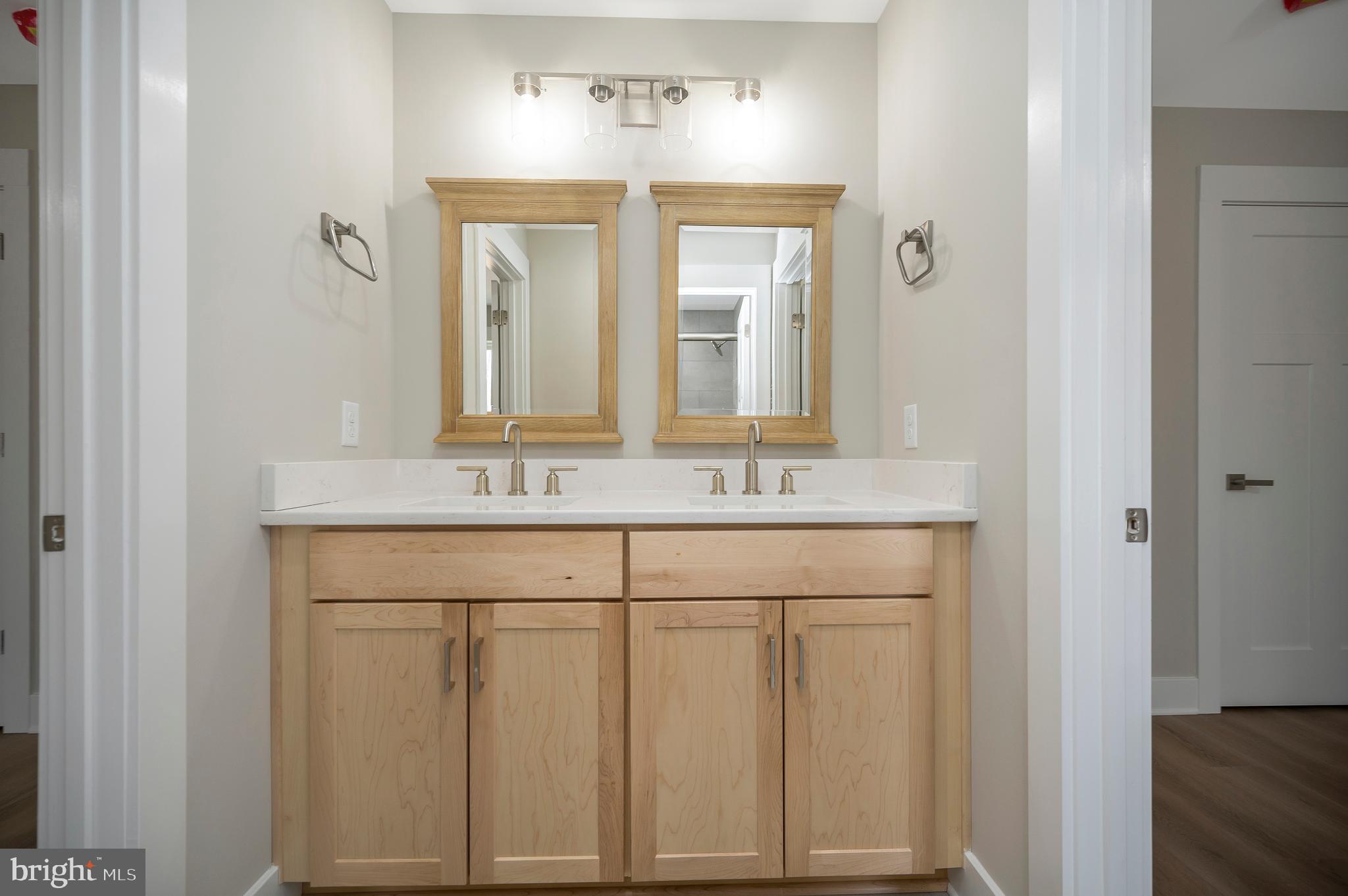 MILL RUN - Residential