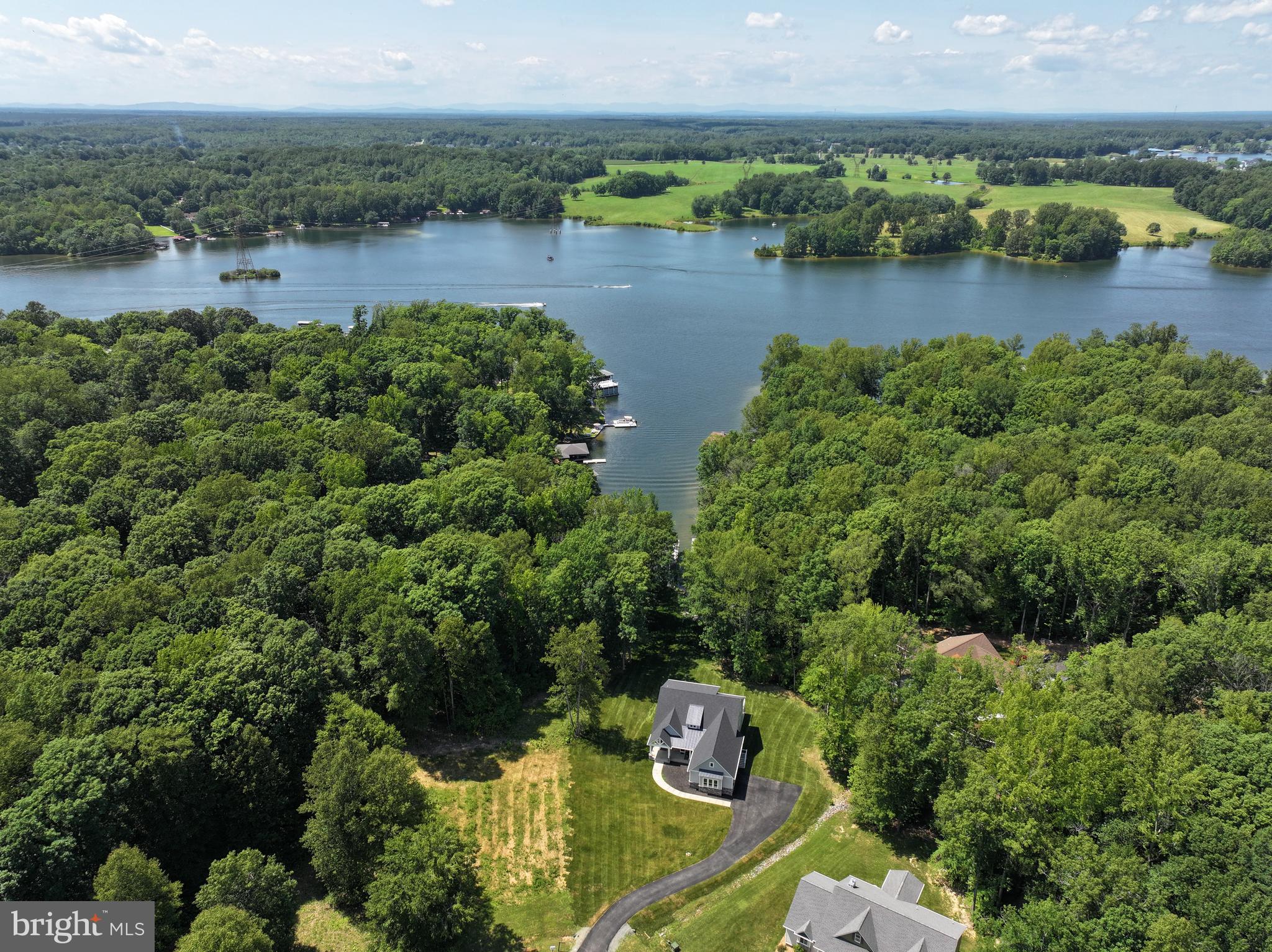 MILL RUN - Residential