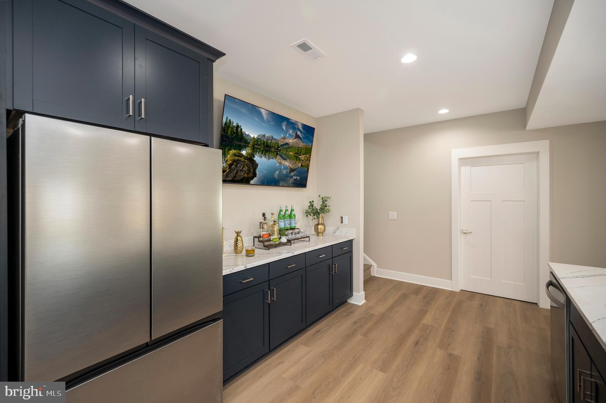 MILL RUN - Residential