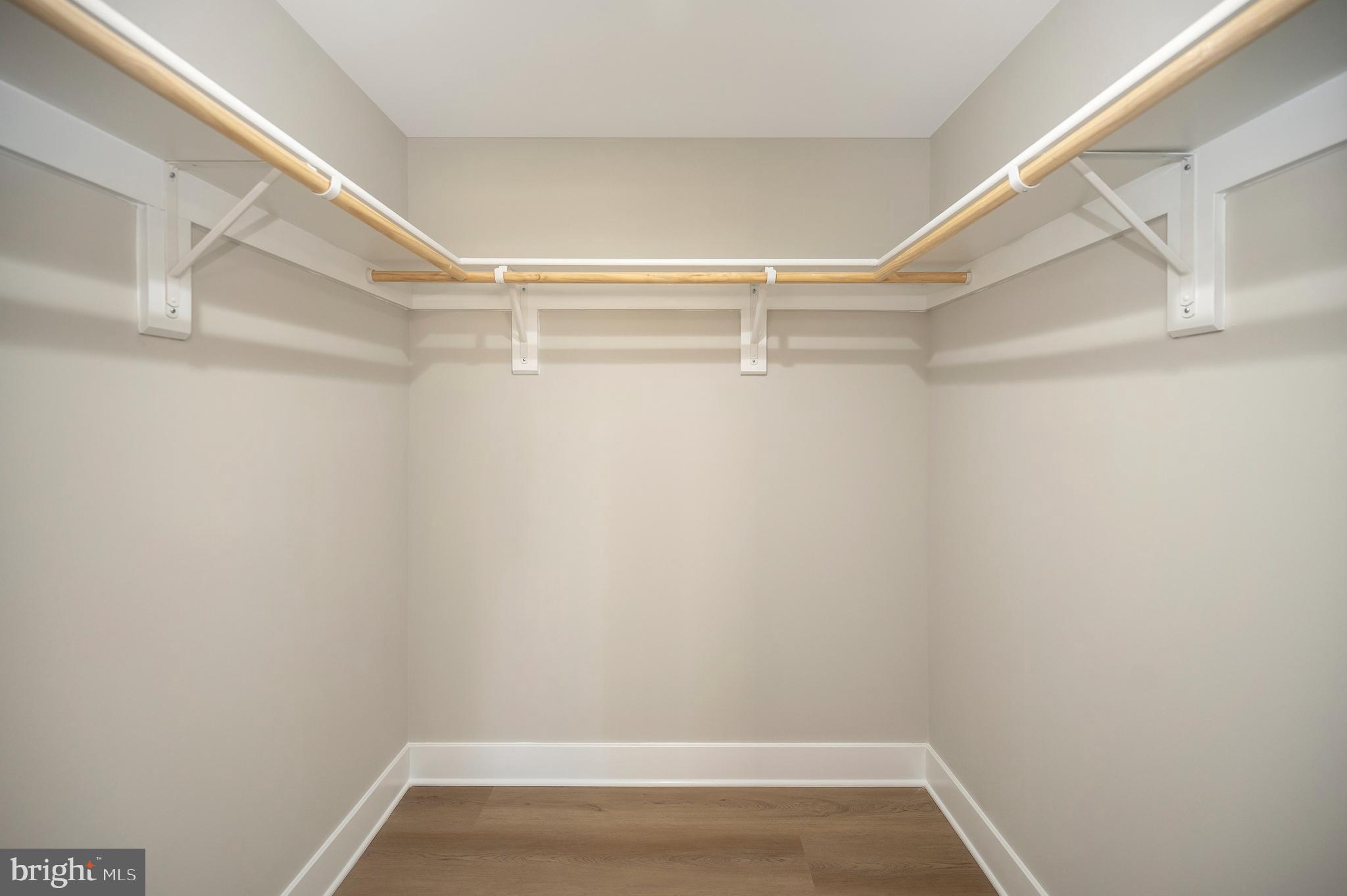 MILL RUN - Residential