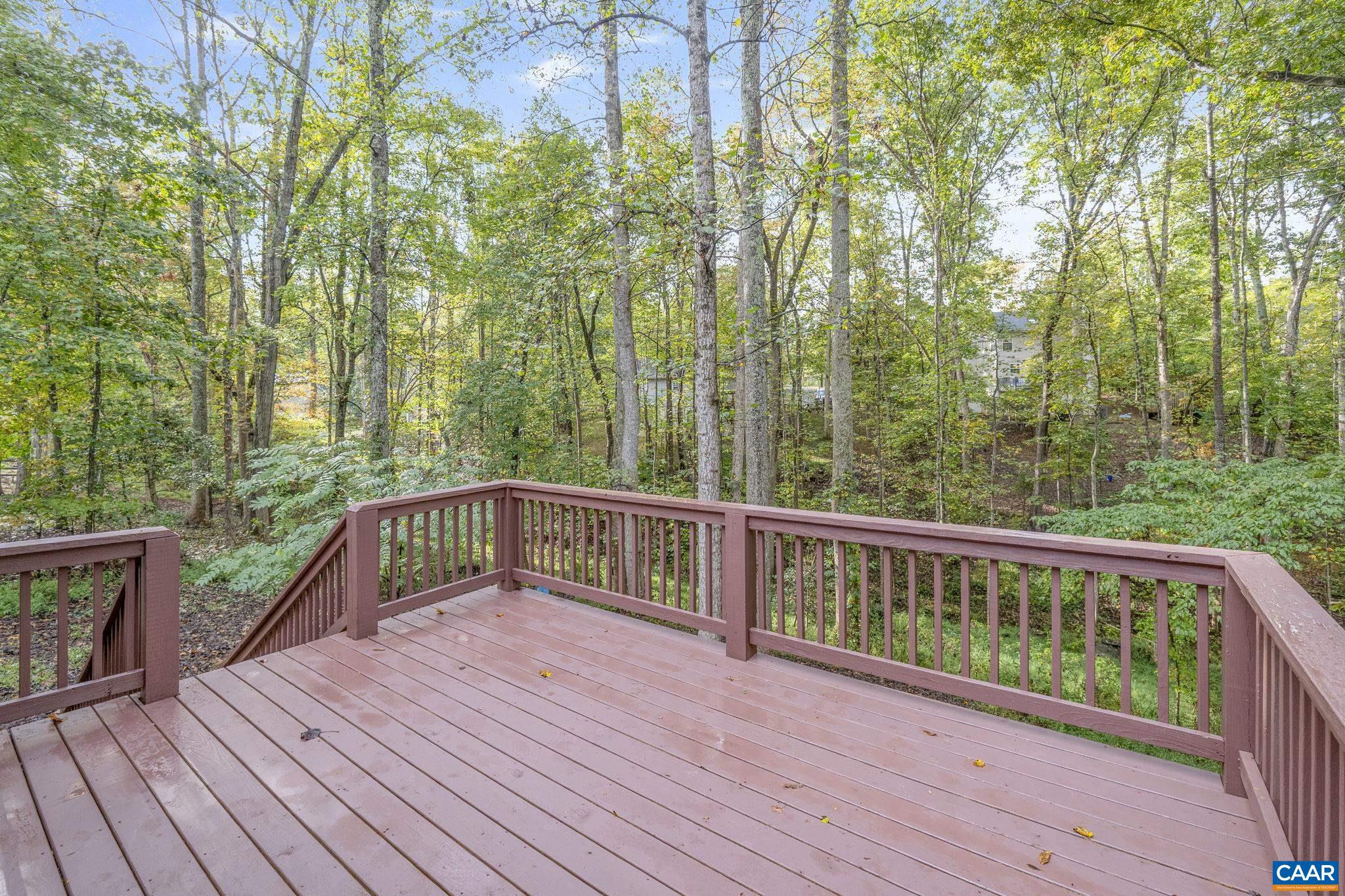 LAKE MONTICELLO - Residential