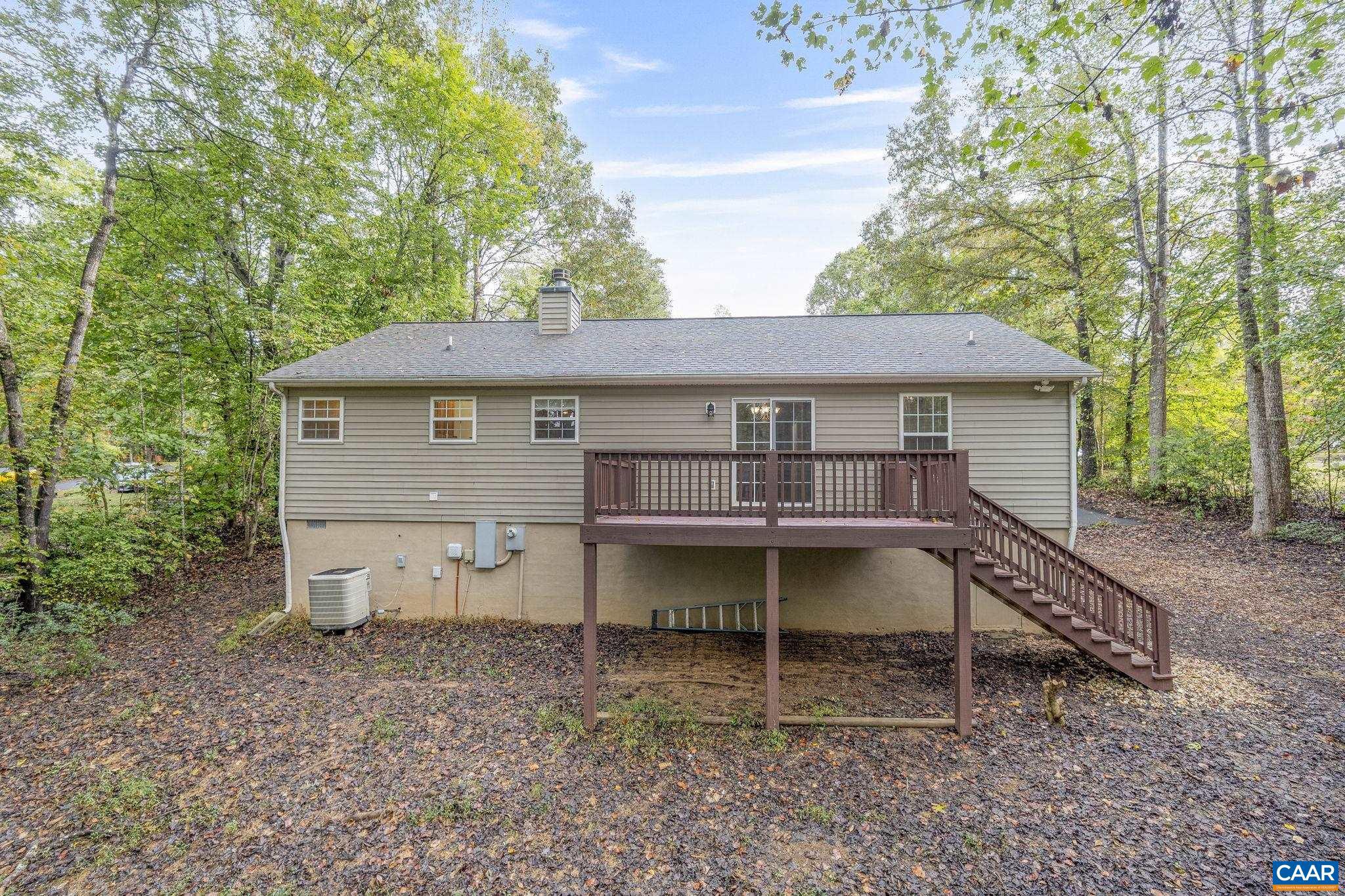 LAKE MONTICELLO - Residential