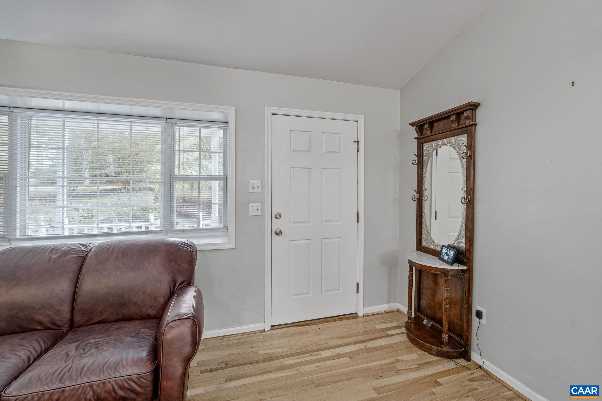 LAKE MONTICELLO - Residential