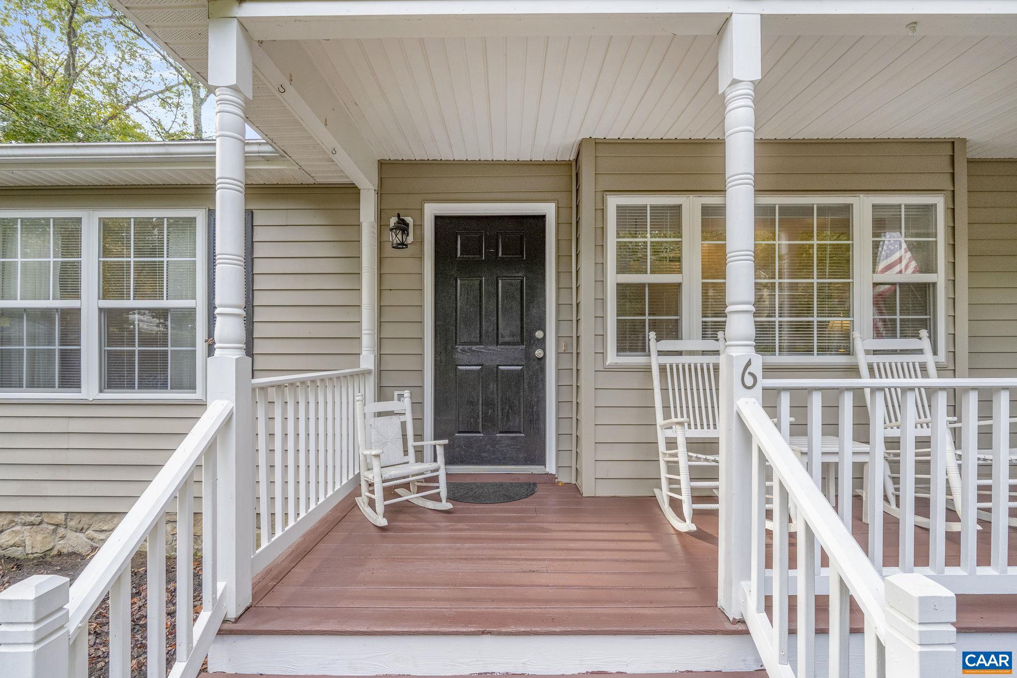 LAKE MONTICELLO - Residential