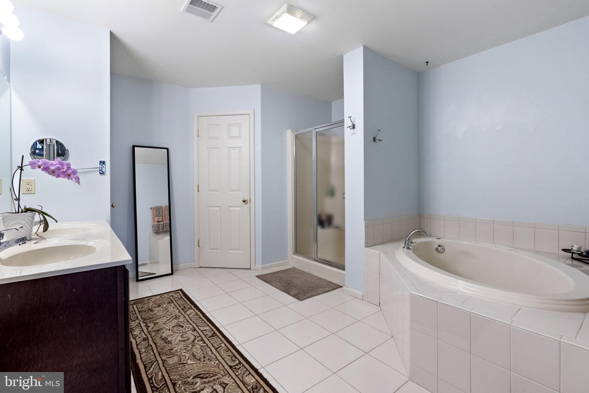 BILTMORE ESTATES - Residential