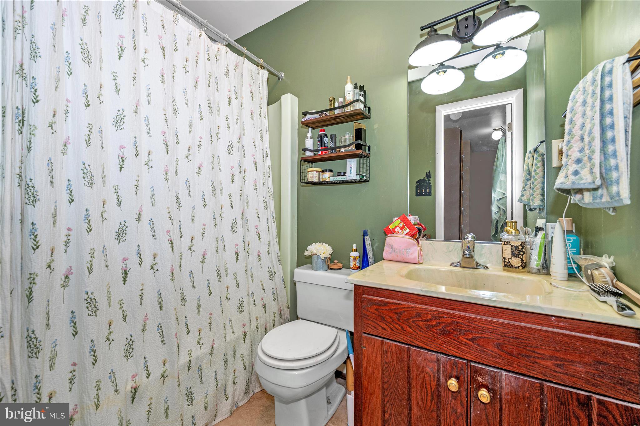 PINEWOOD ACRES - Residential
