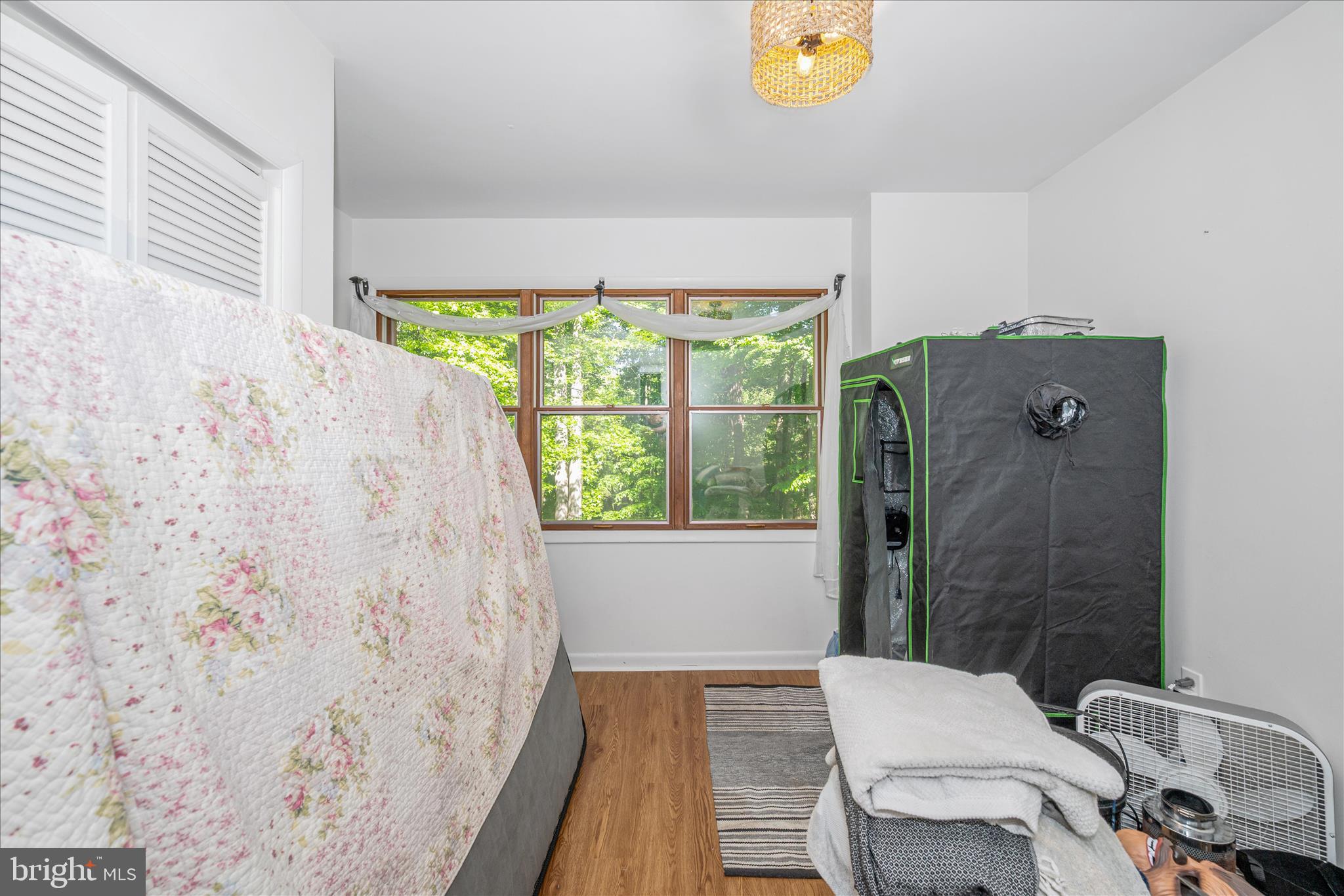 PINEWOOD ACRES - Residential